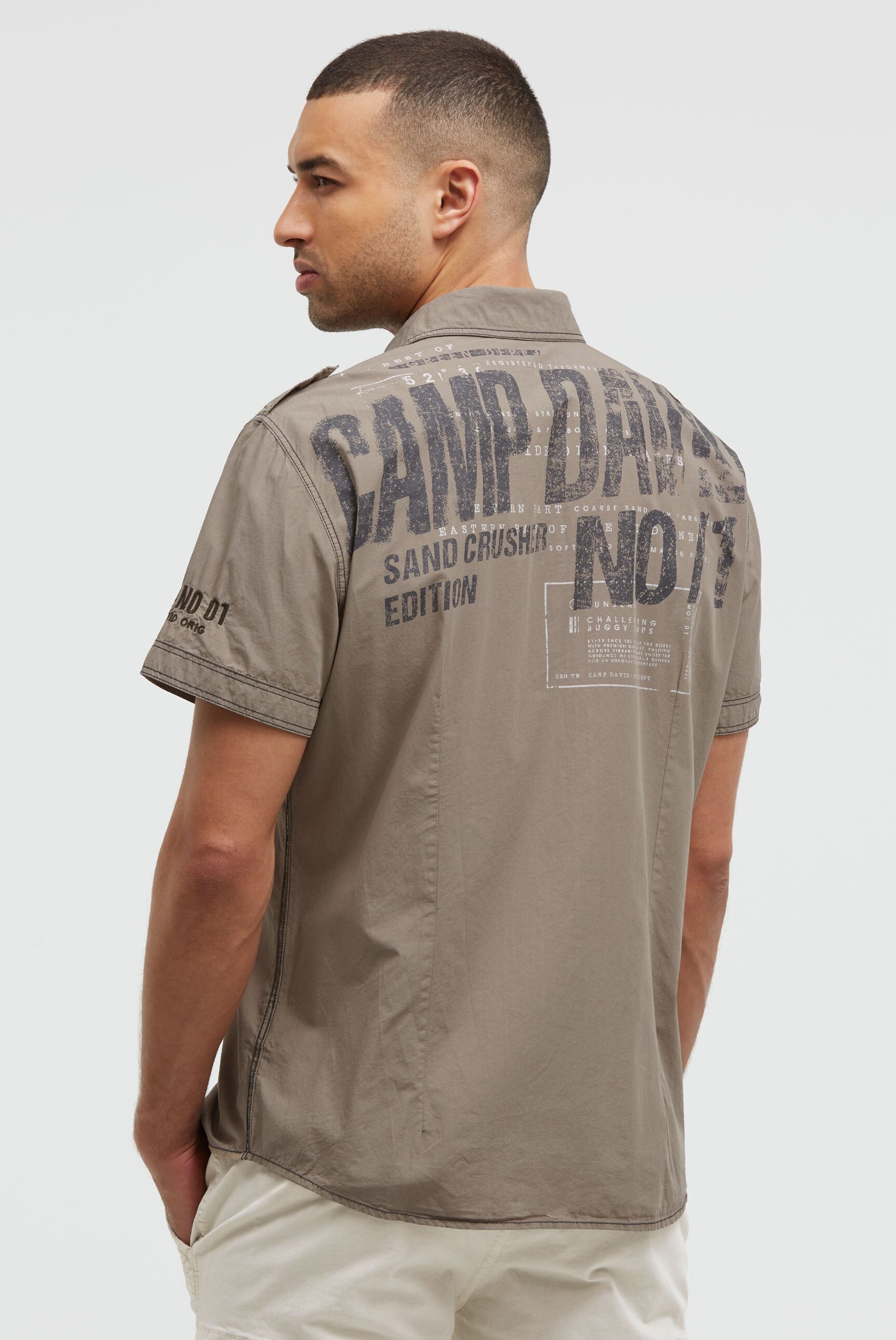 CAMP DAVID Kurzarmhemd mit Kentkragen