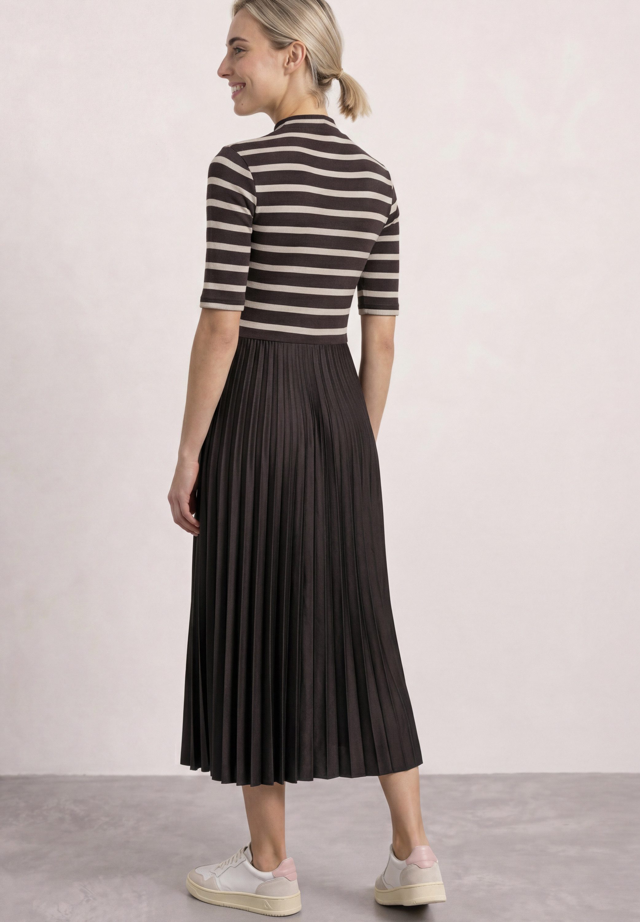 STREET ONE Midikleid mit plissiertem Rockteil