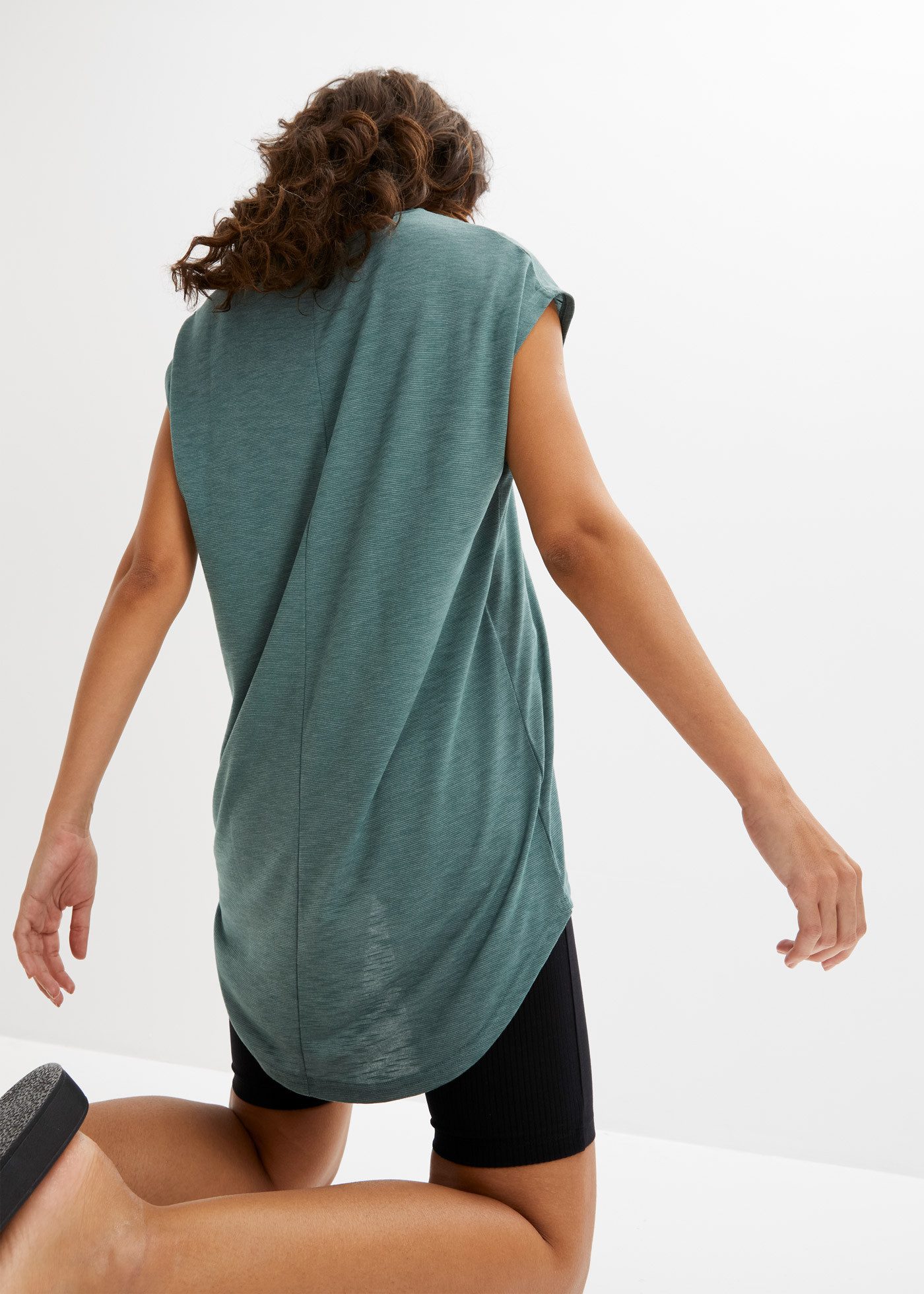 bonprix Longshirt lässige Passform, längeres Rückenteil, abgerundeter Saum
