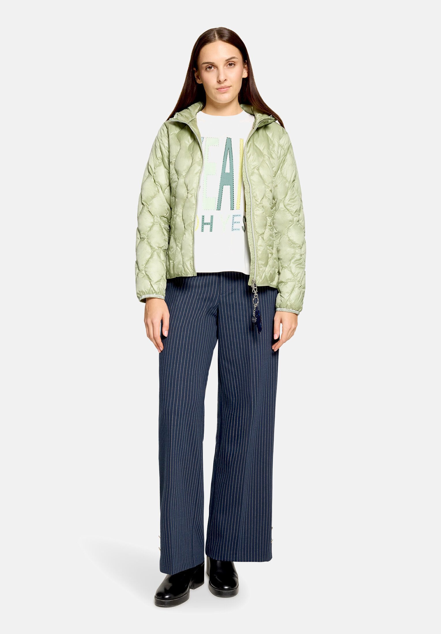 Cartoon Steppjacke Damen mit Eingrifftaschen
