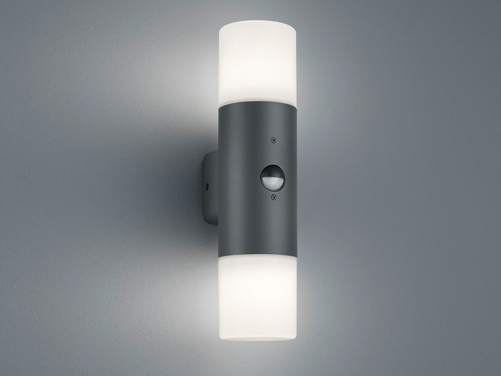 TRIO Leuchten LED Außen-Wandleuchte, Bewegungsmelder, LED wechselbar, Warmweiß, Fassadenlampe Up Down mit Bewegungsmelder, Anthrazit 33cm, Hauswand
