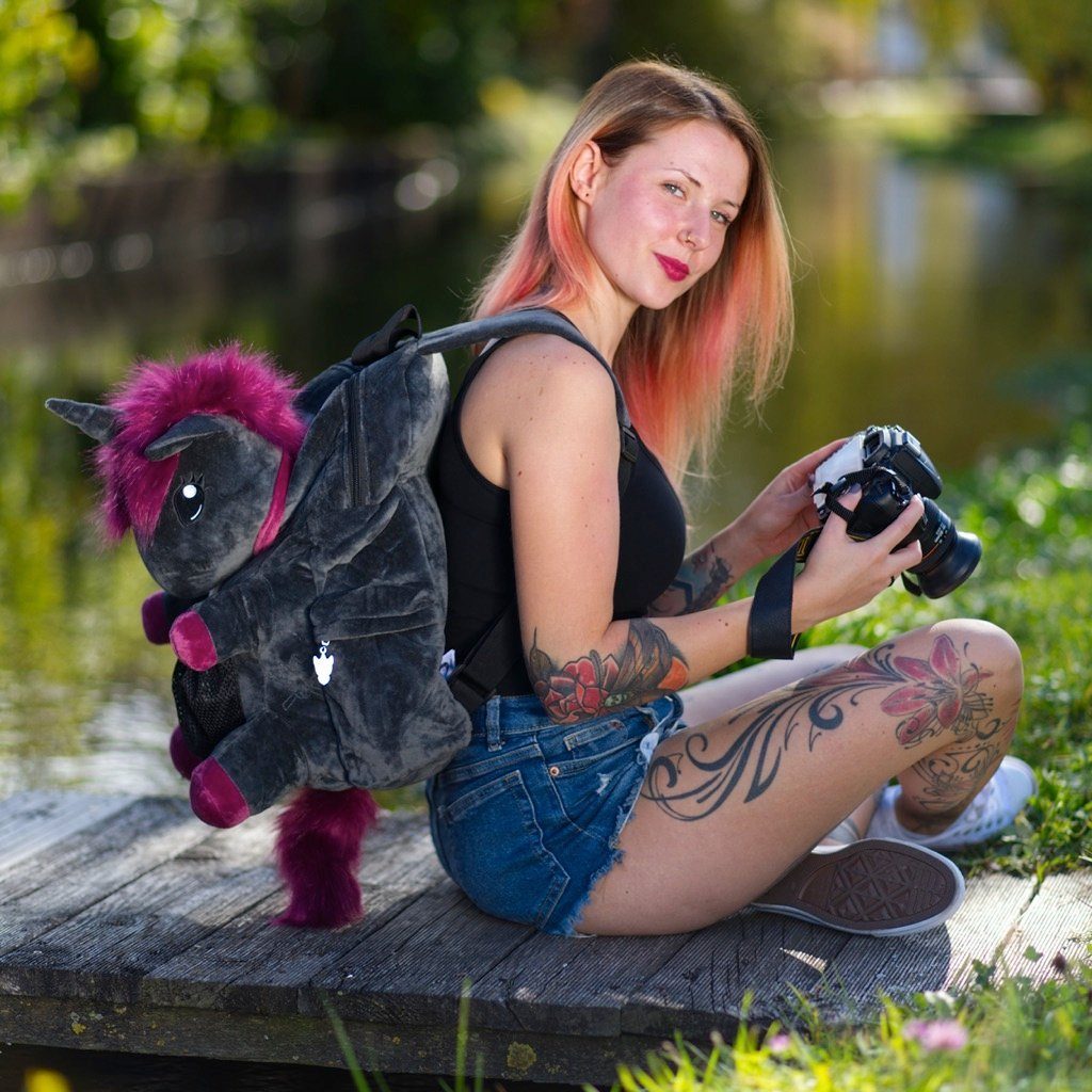 Corimori Rucksack Große Kuscheltier Plüsch Tasche (Einhorn und Bär), Flauschig, Backpack, Gothic, Kawaii Schulsachen, Kuscheltier, Motorrad