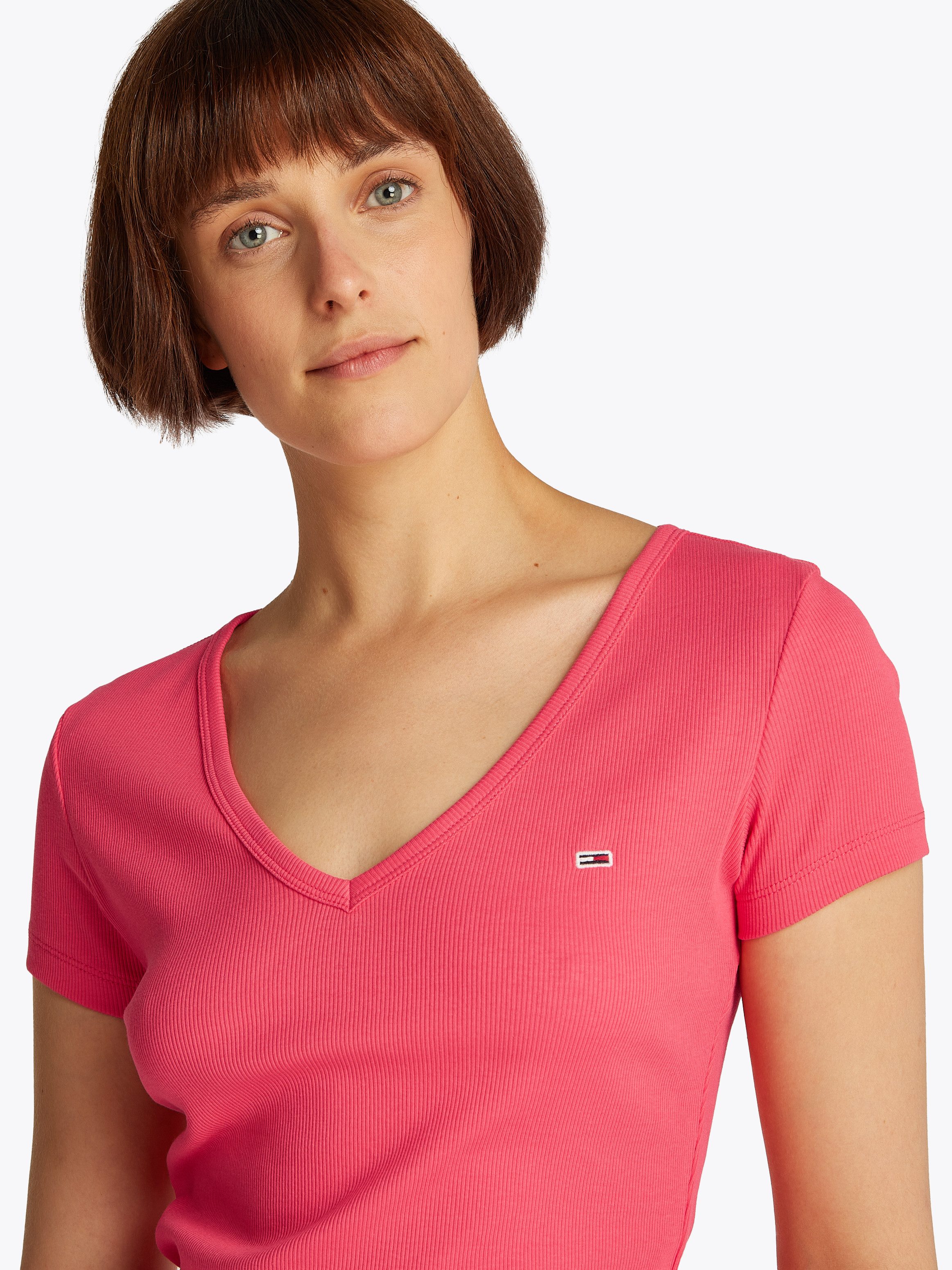 Tommy Jeans Kurzarmshirt TJW SLIM ESSENTIAL RIB V SS mit gerippter Struktur günstig online kaufen