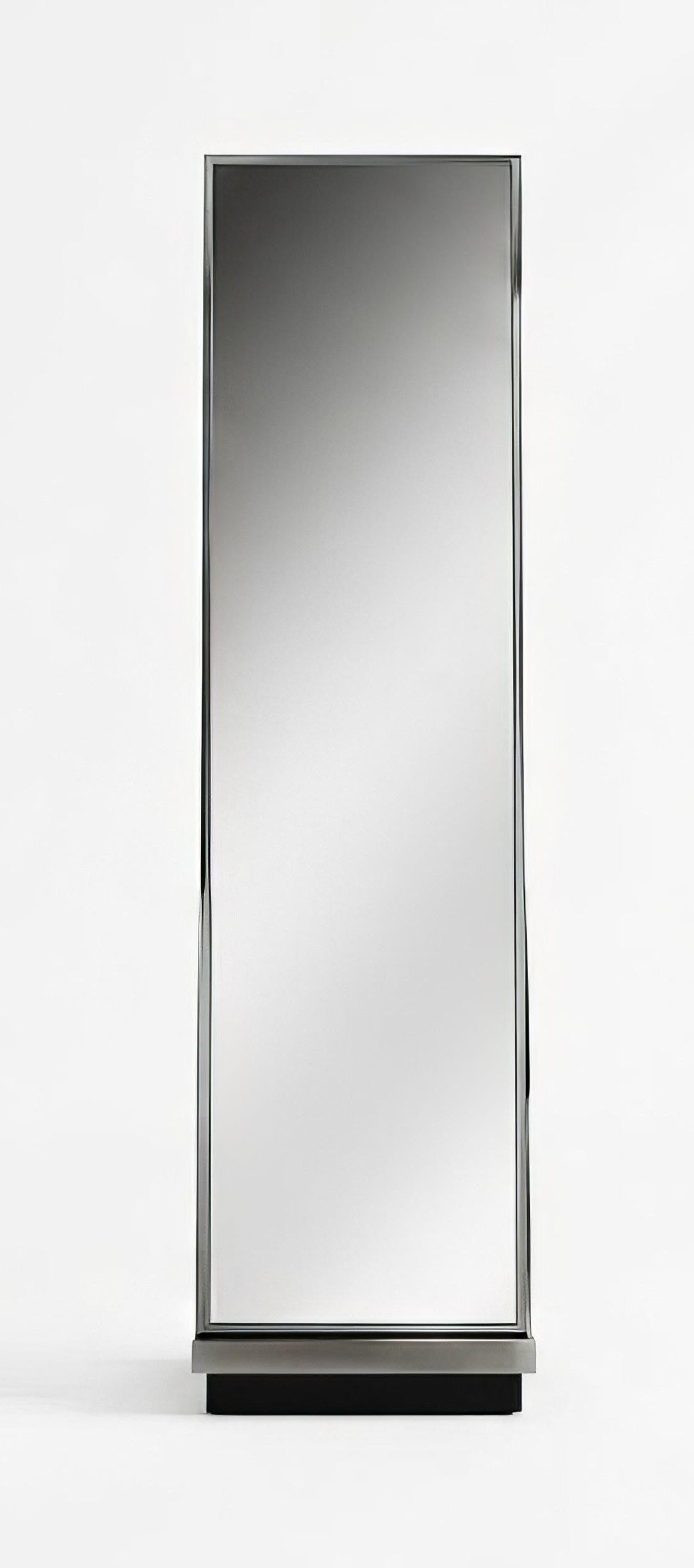 Xlmoebel Standspiegel Eleganter Ganzkörperspiegel in Silber für Flur und Ankleidezimmer, Made in Europa