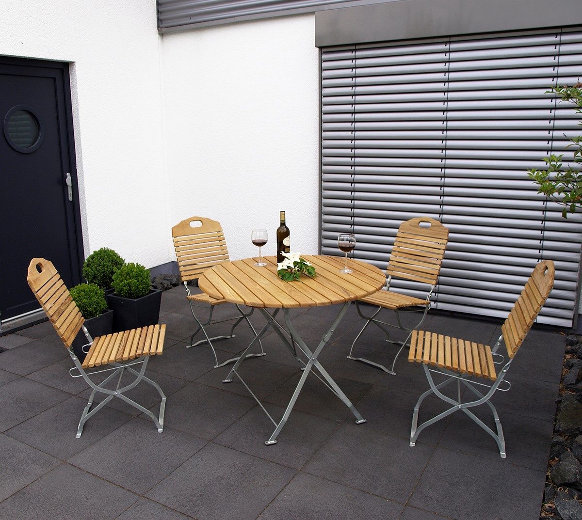 TPFGarden Sitzgruppe BAD-BELZIG, (Gartenessgruppe 5-teilig - Garten Set für 4 Personen, 5-tlg., Gartensitzgruppe - Flachstahl verzinkt - Robinie), (4x Stuhl, 1x Tisch 100cm rund)