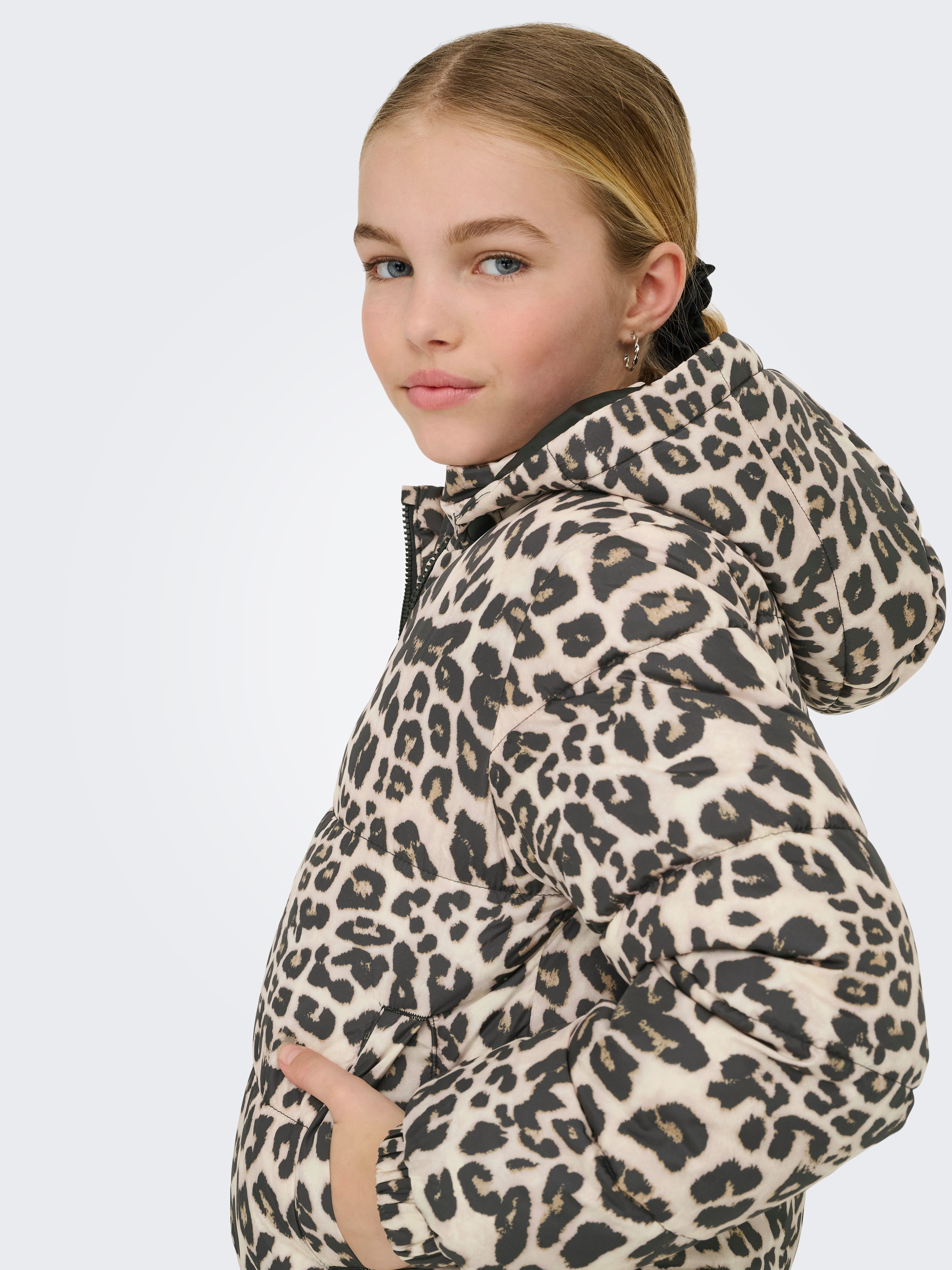 KIDS ONLY Steppjacke KOGDALIA SHORT PUFFER AOP JACKET CP OTW – Bild 2 von 5