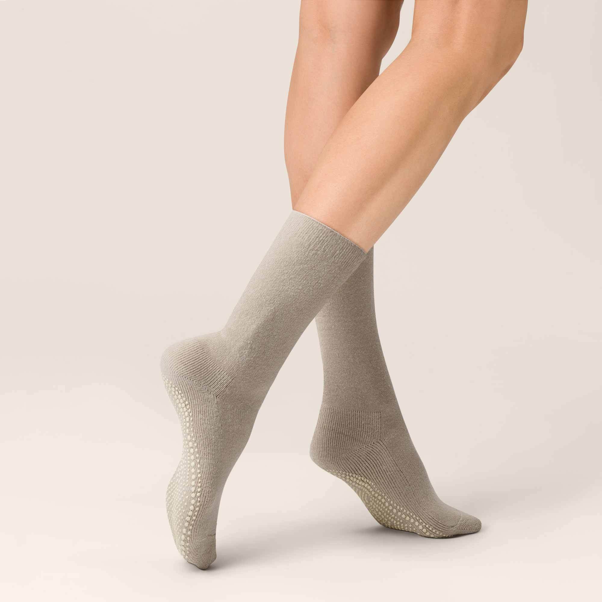 KUNERT Basicsocken Homesocks ABS (1-Paar) Socken mit wärmender Plüschsohle