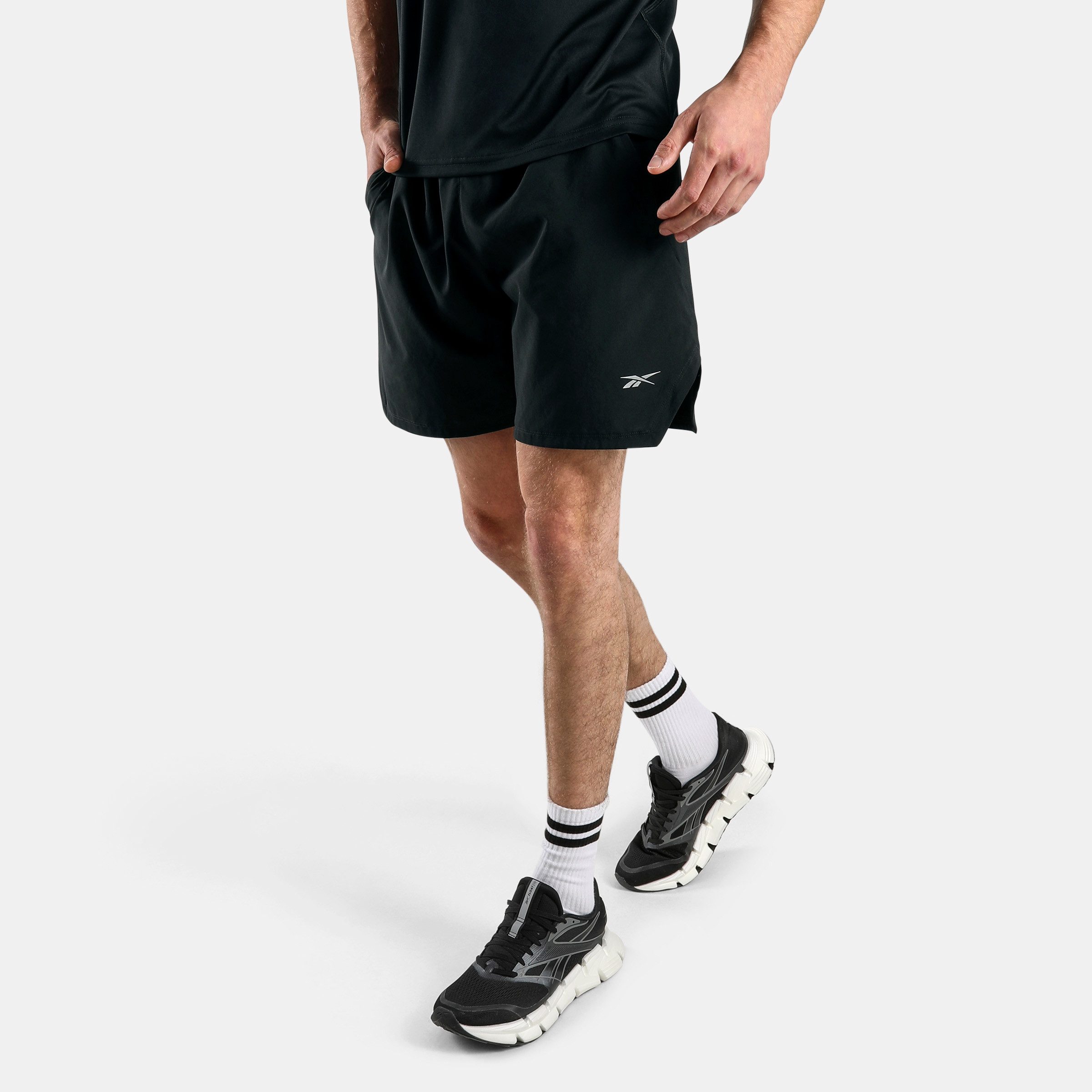 Reebok Laufshorts ID RUN SHORTS aus Polyester, erhältlich in den Größen S bis XXL