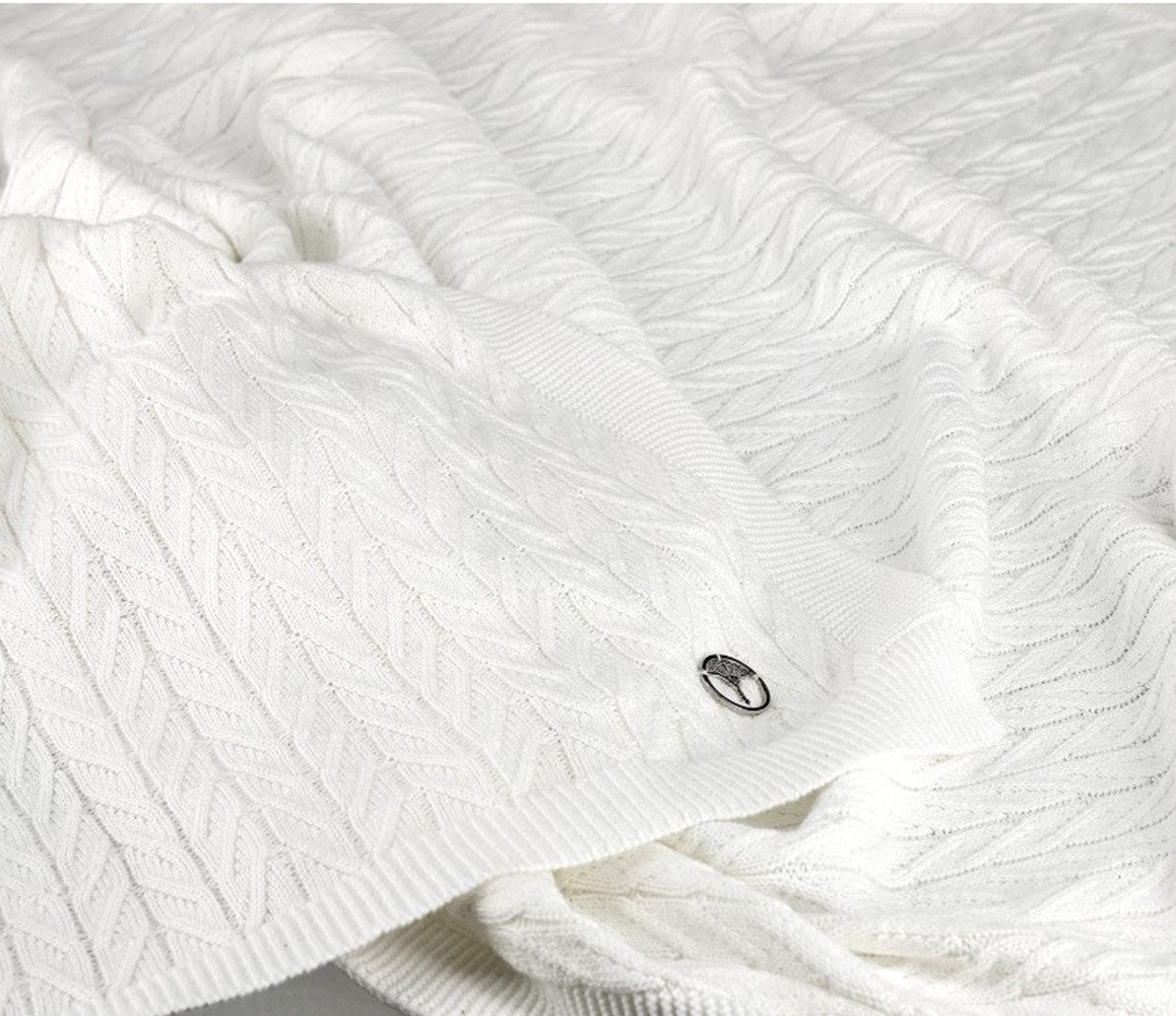 Wolldecke Weavelle feine Strick-Qualiät neue Kollektion 2026, JOOP!, hochwertig gestricktes Fischgrat und Zopfmuster, 100% Baumwolle