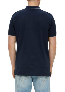 s.Oliver Kurzarmshirt Poloshirt mit Piquêstruktur und Logo-Print Garment Dye