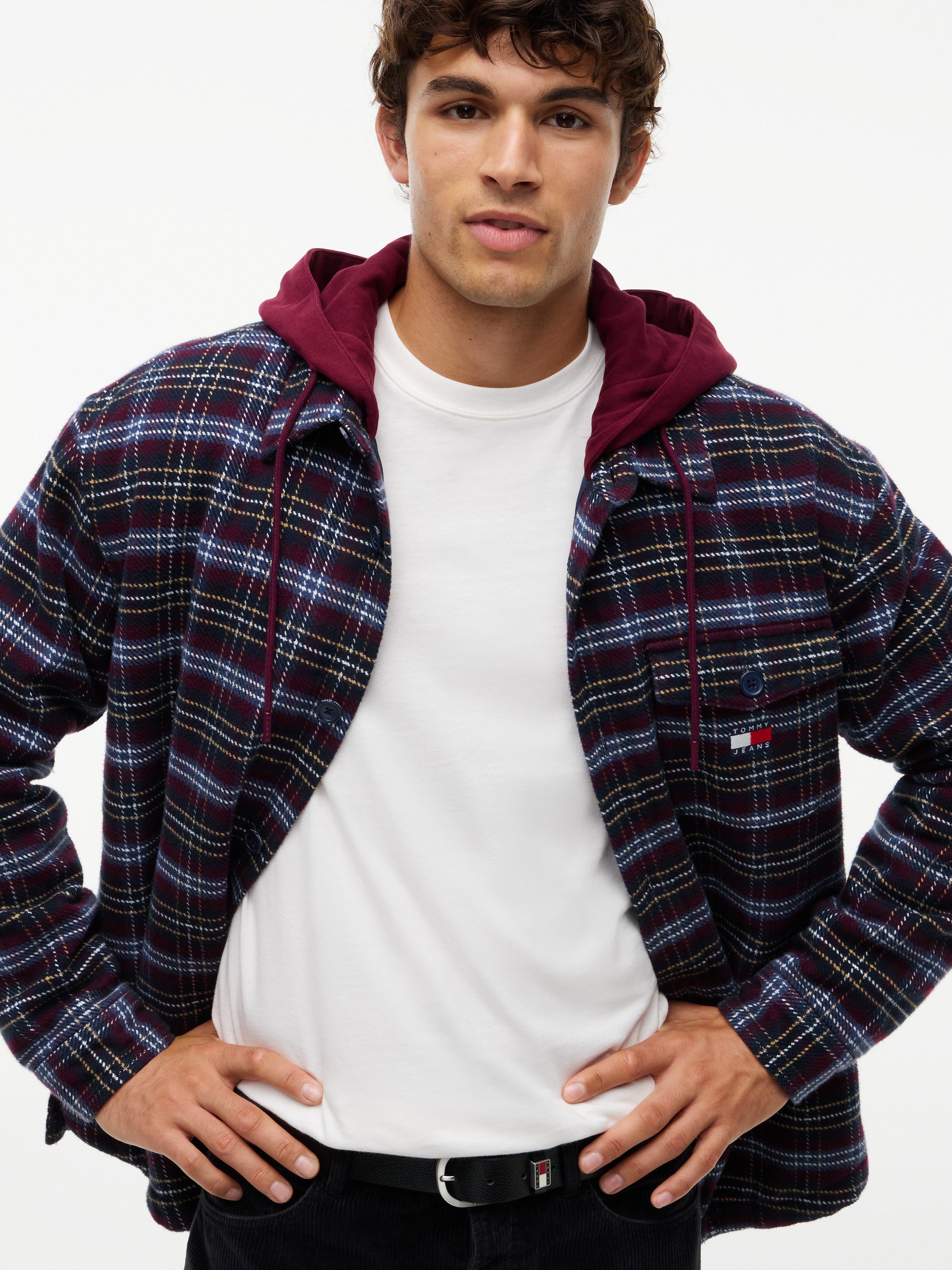 Tommy Jeans Hemdjacke TJM LOGO HOODED OVERSHIRT Oversized Fit – Bild 2 von 5