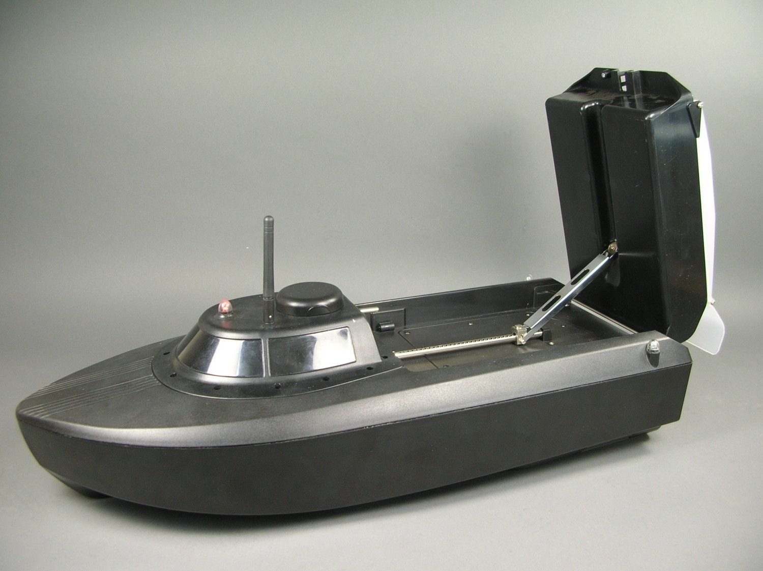 Amewi RC-Bagger RC Boot - Futterboot - Köderboot V3 ca.62cm RTR