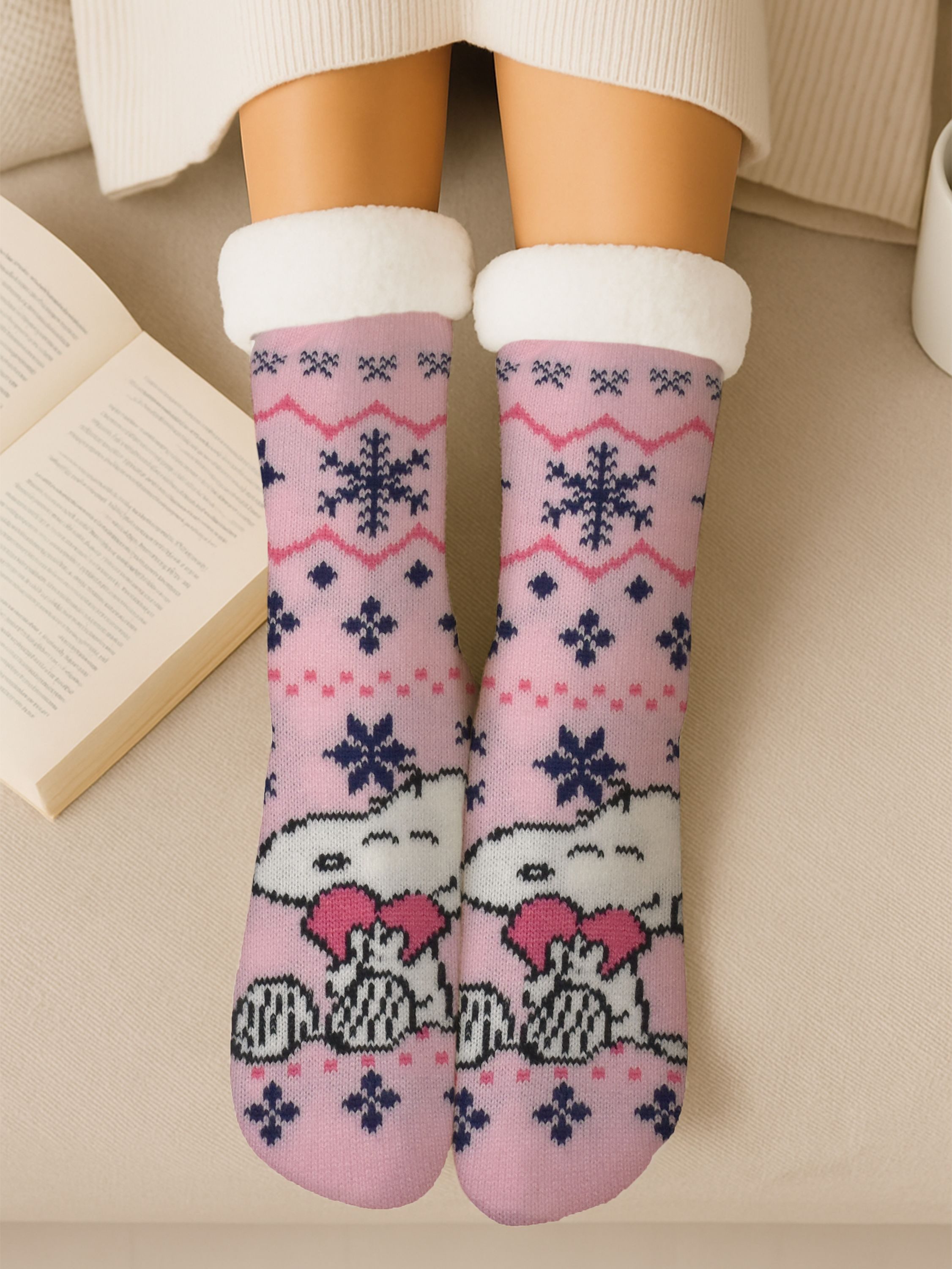 United Labels® Haussocken Peanuts Snoopy Hüttensocken Haussocken Kuschelsocken Socken