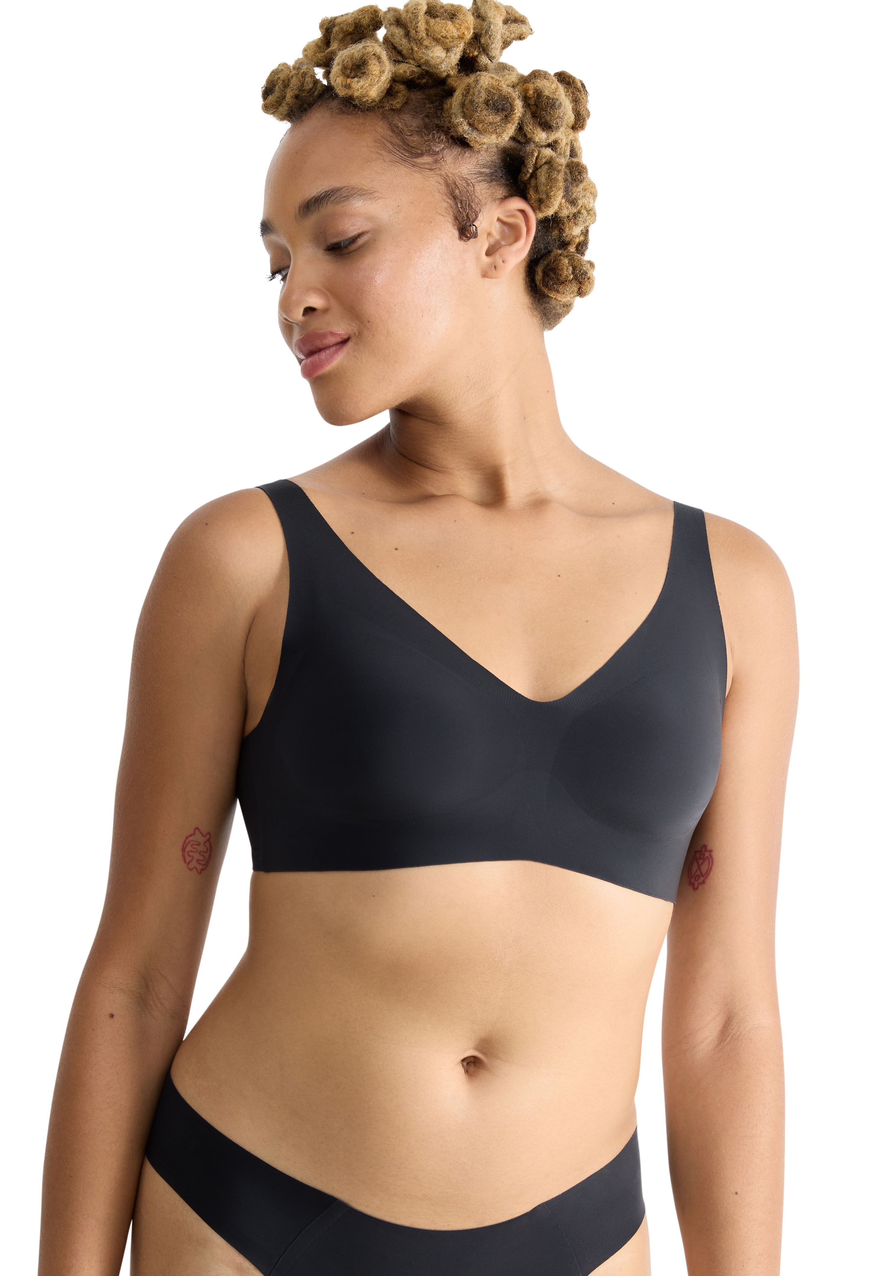 sloggi Soft-BH ZERO Feel 2.0 nahtlos, herausnehmbaren Pads, V-Ausschnitt, breite Träger, Microfaser