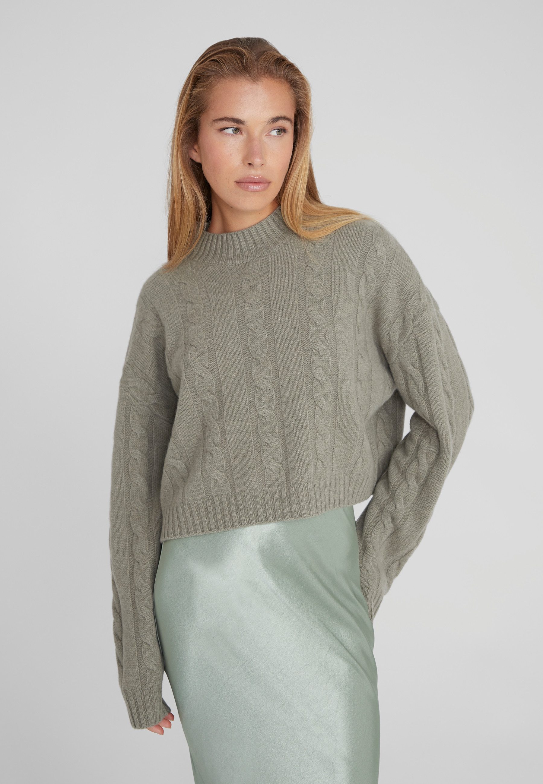 Rollkragenpullover Merino- Kaschmir Gemisch OVERSIZED KURZER