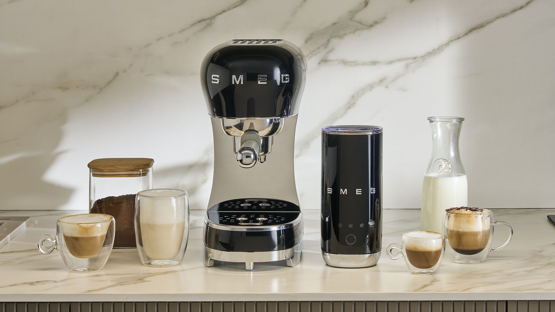 Smeg Espressomaschine ECF12BLEU, inkl. Milchaufschäumer