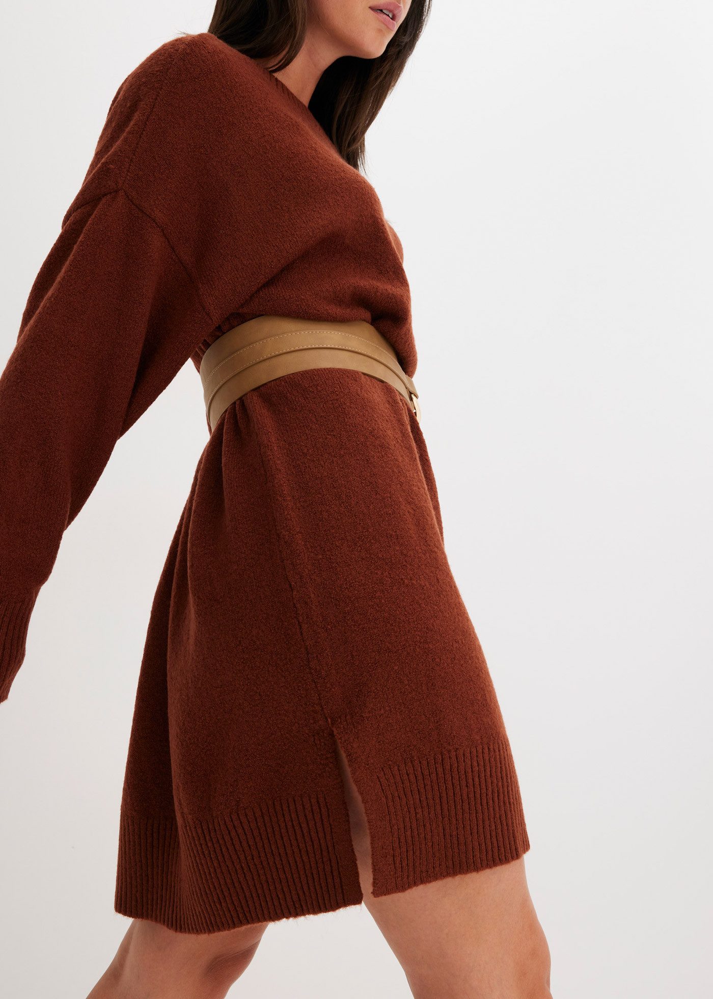 bonprix Sweatkleid aus Materialmix, Oversize Passform, knielang, mit Seitenschlitzen