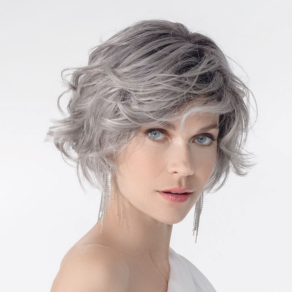 Ellen Wille Kunsthaarperücke Ellen Wille Romance Deluxe, Wavy Bob, handgeknüpft, Monofilament, Filmansatz, Gr. M