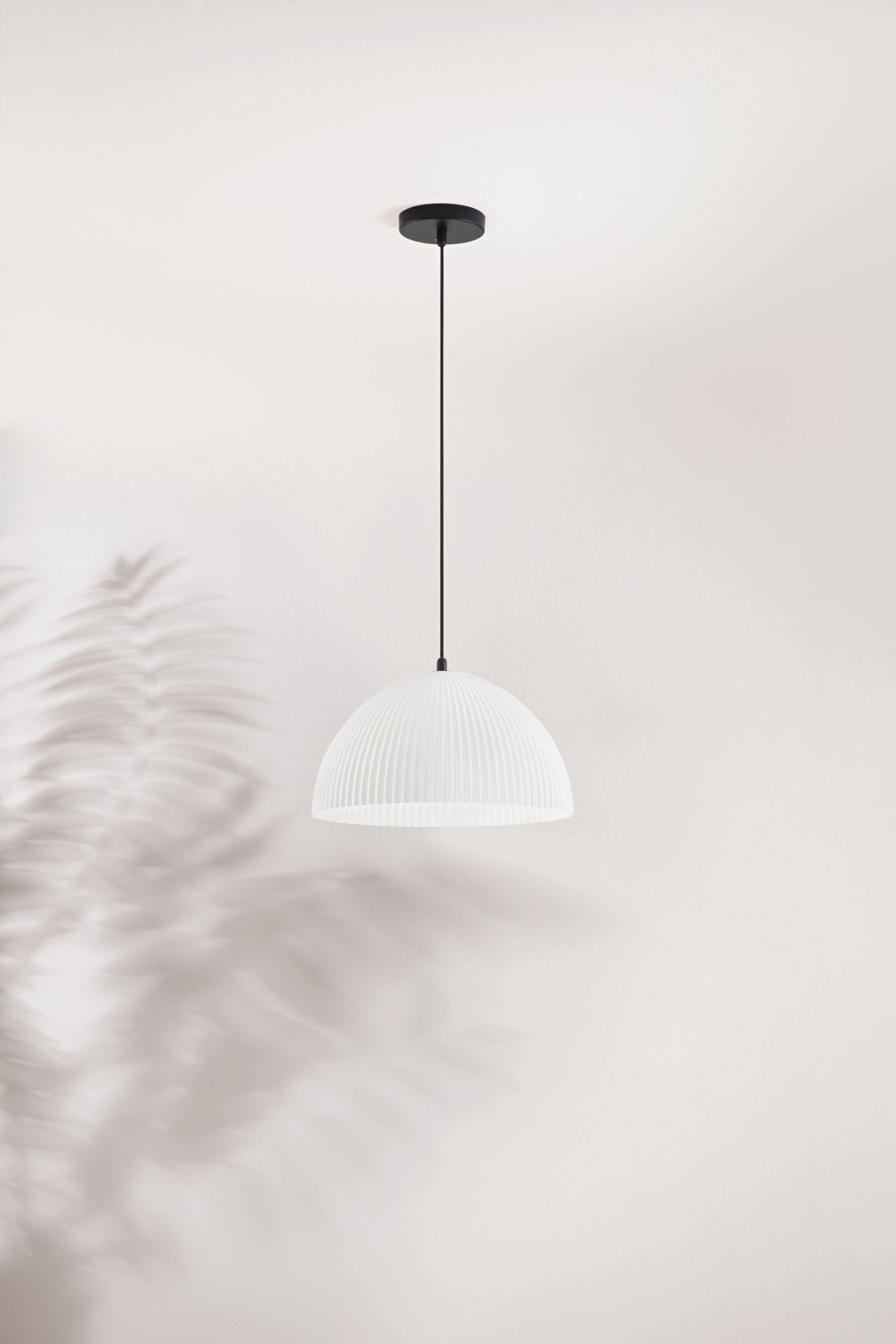 Licht-Erlebnisse Pendelleuchte SUFI, ohne Leuchtmittel, Metall E27 Ø 36 cm rund H: max. 200 cm Schwarz Weiß Modern