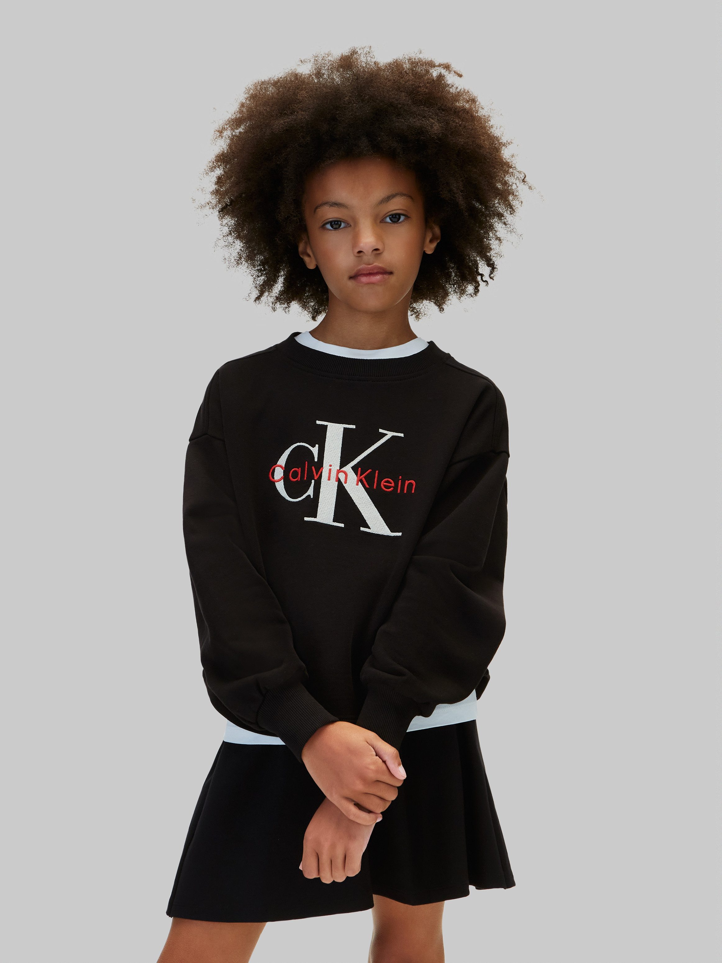 Calvin Klein Jeans Sweatshirt MONOLOGO EMBRO CN SWEATSHIRT Regular fit, Logoschriftzug