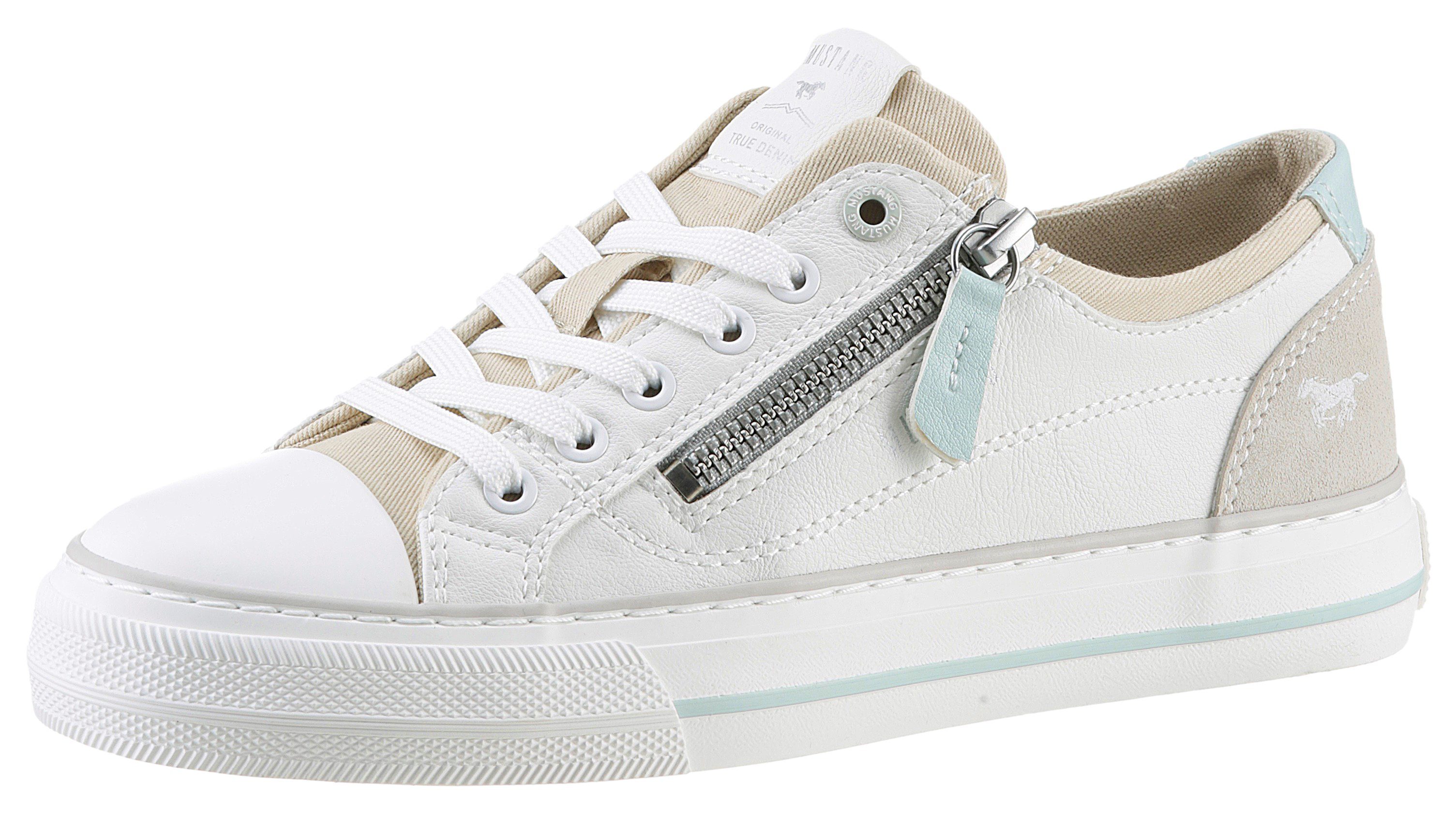 Sneaker