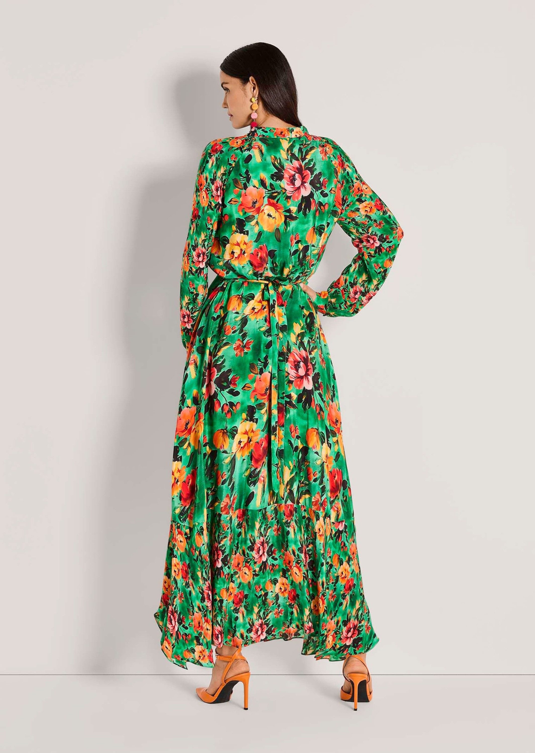 MADELEINE Maxikleid Stretchkleid mit Blumenmuster Maxikleid mit V-Ausschnitt, Bindeband und Langarm