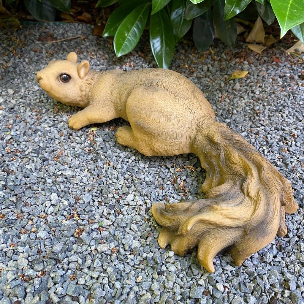 Aspinaworld Gartenfigur Eichhörnchen Figur Wanddekoration 31 cm wetterfest