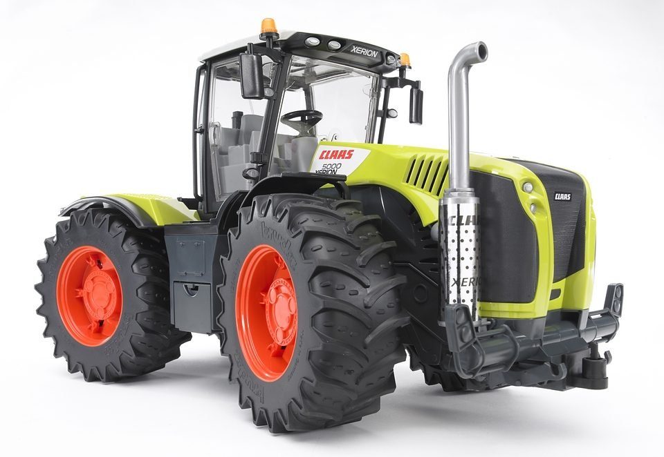 5000, Claas Bruder® Made in Xerion Spielzeug-Traktor Germany