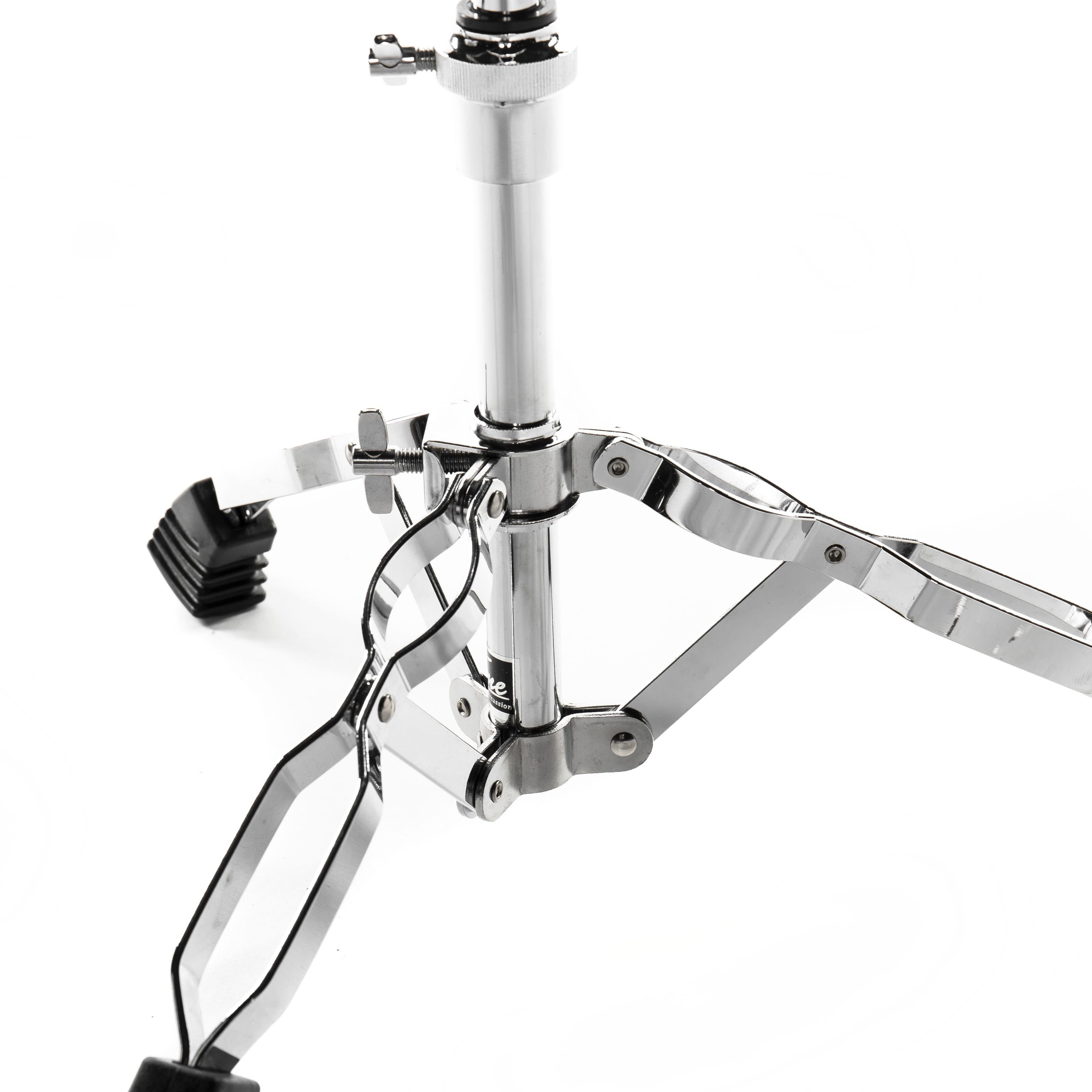 FAME Musikinstrumentenständer, (Snare-Ständer SDS4000 doppelstrebig höhenverstellbar von 35 cm – 49 cm breite Gummifüße Neigungswinkel einstellbar Korbgröße stufenlos verstellbar stabile Konstruktion Drum Hardware, Hardware, Snareständer), Snare-Ständer, doppelstrebig, höhenverstellbar, breite Gummifüße
