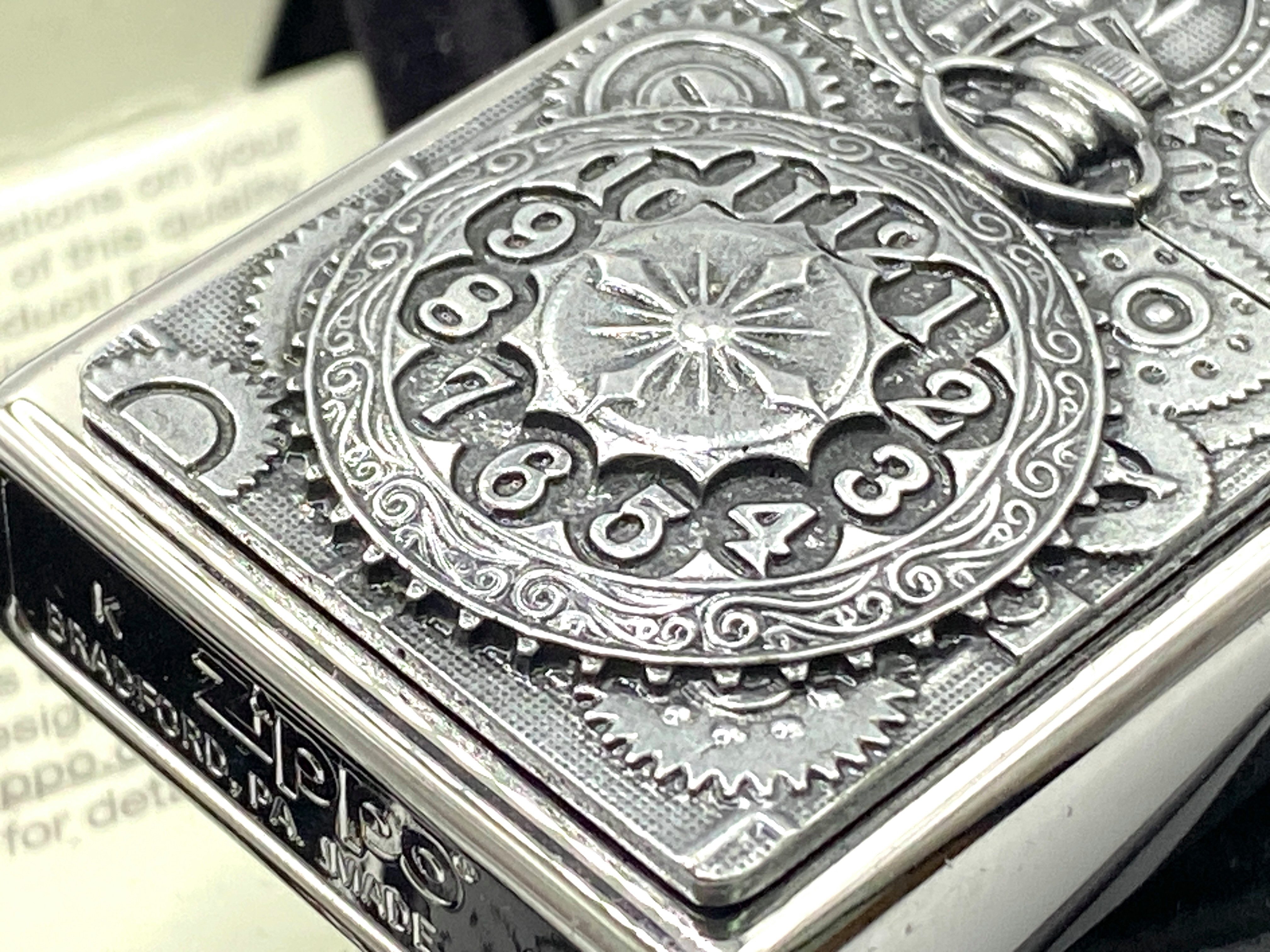 Zippo Feuerzeug Pocket Watch Taschenuhr chrom Sturmfeuerzeug inkl. 125ml Benzin, in einer Geschenkbox verpackt