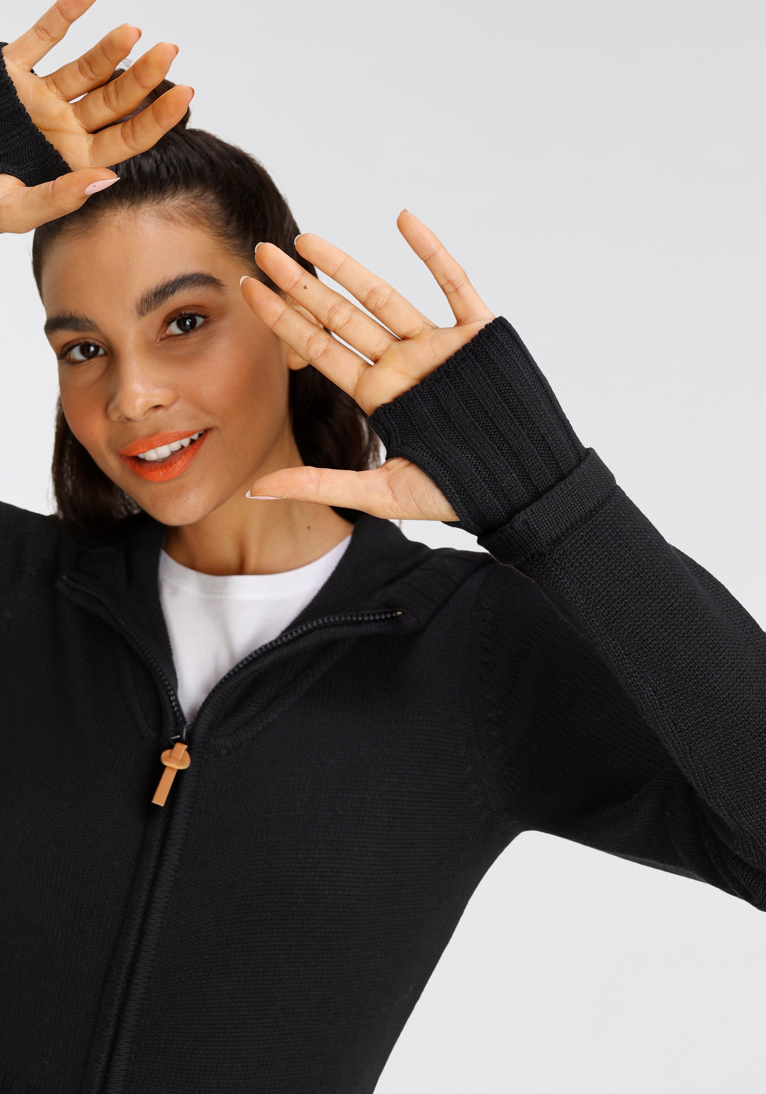 KangaROOS Kapuzenstrickjacke in schmeichelnder Longform