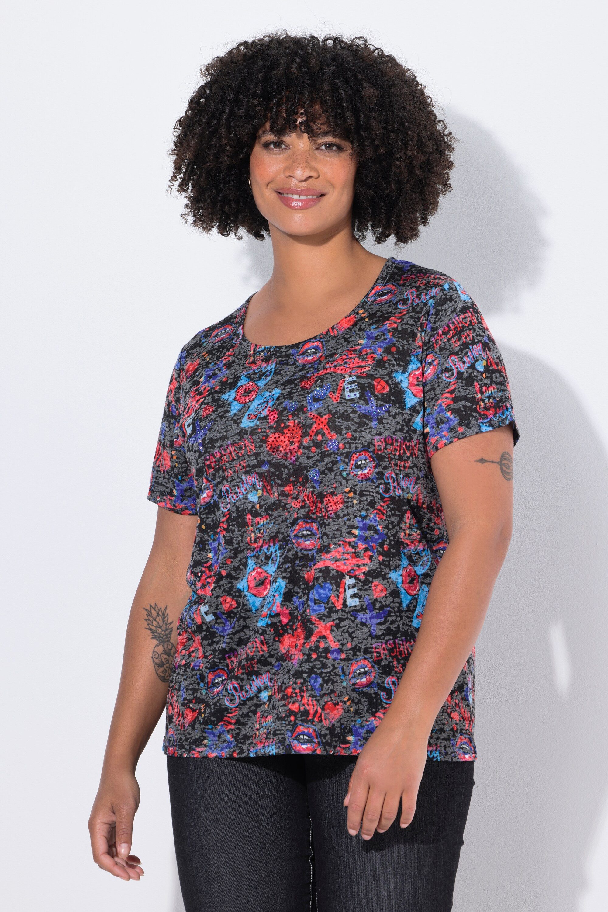 T-Shirt T-Shirt Komfort Fit LOVE-Muster