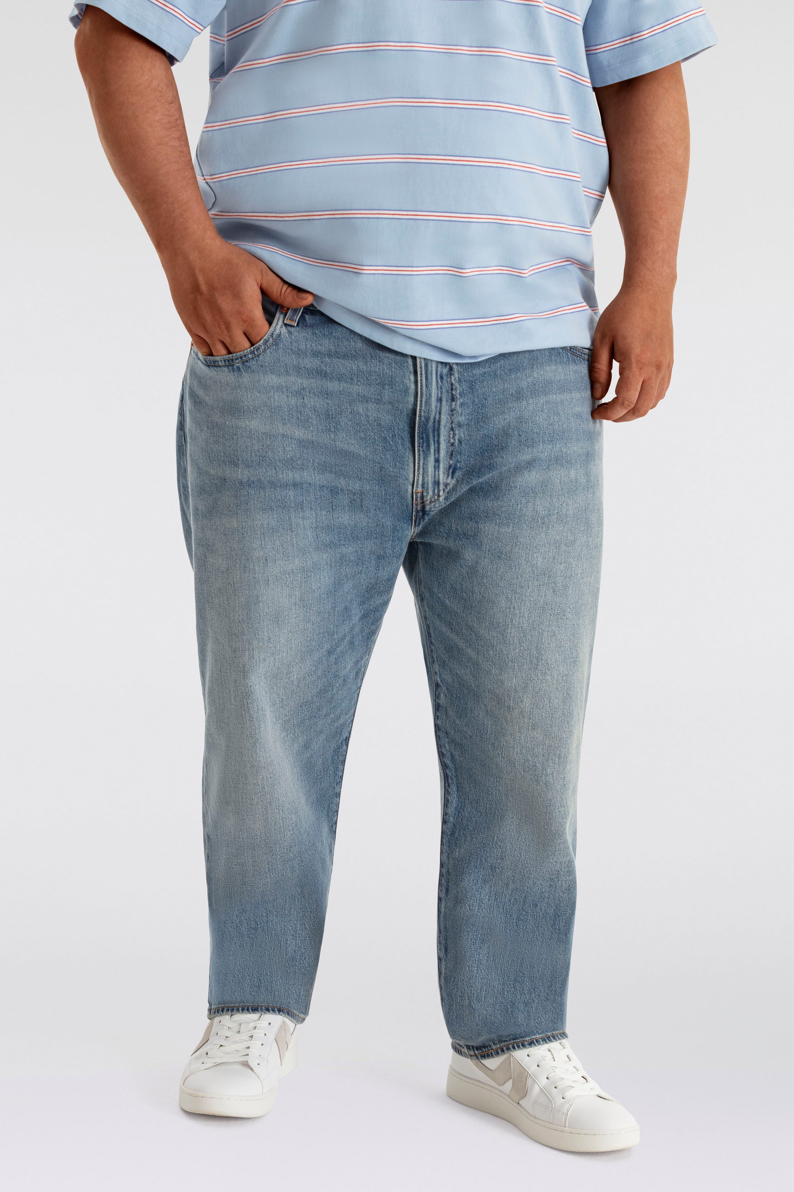 Levi's® Plus Tapered-fit-Jeans 502 TAPER B&T mit Stretch günstig online kaufen