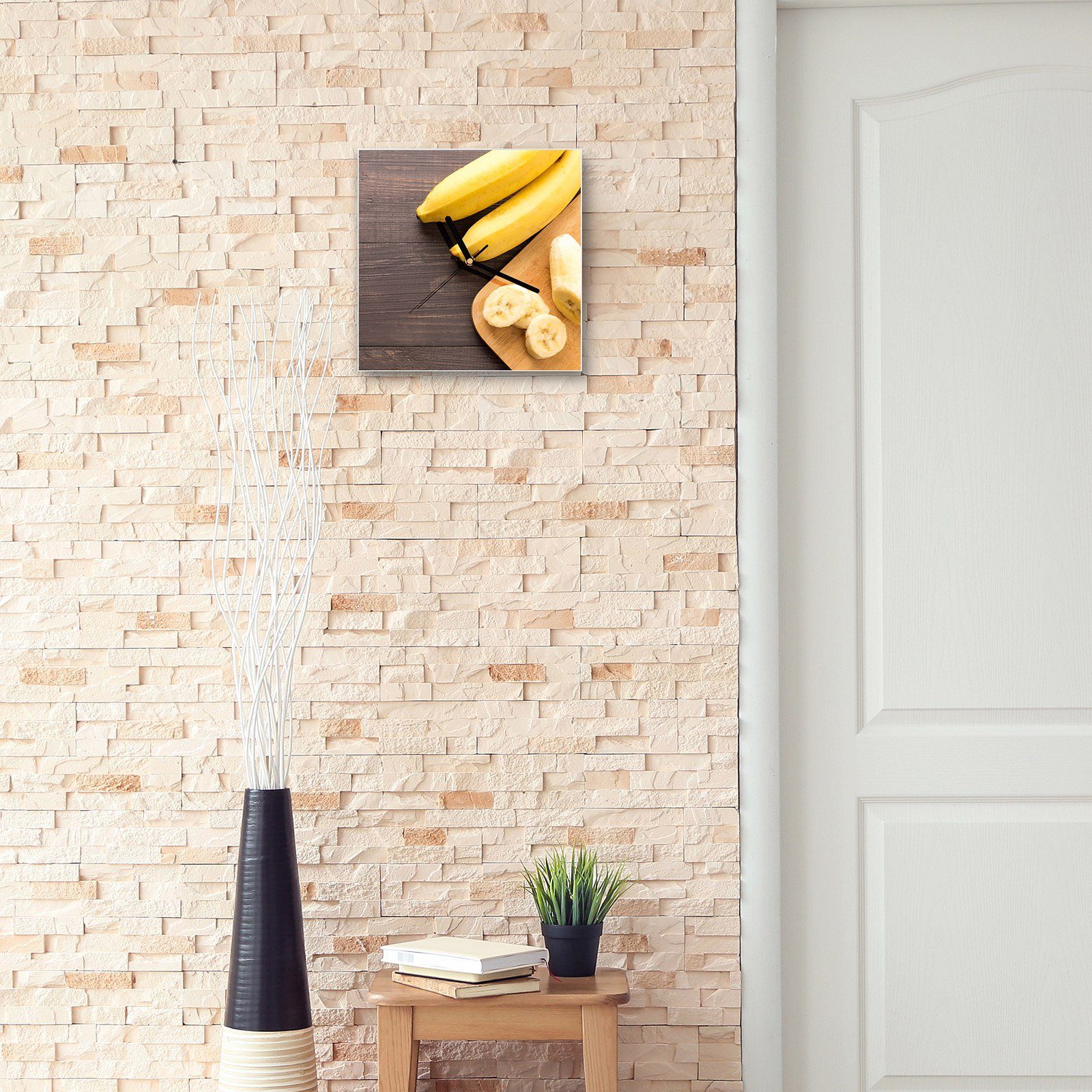 Primedeco Wanduhr Glasuhr Wanduhr Schneidebrett auf 30 cm x 30 Banane Größe mit Wandkunst Motiv