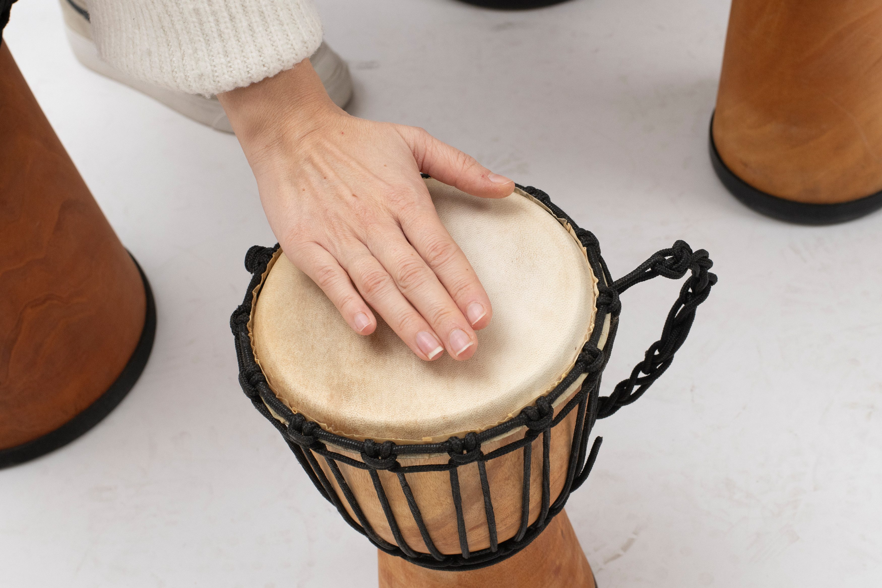 Terré Djemben Djemben aus Hartholz – Musik-Instrument afrikanische Hand-Trommel