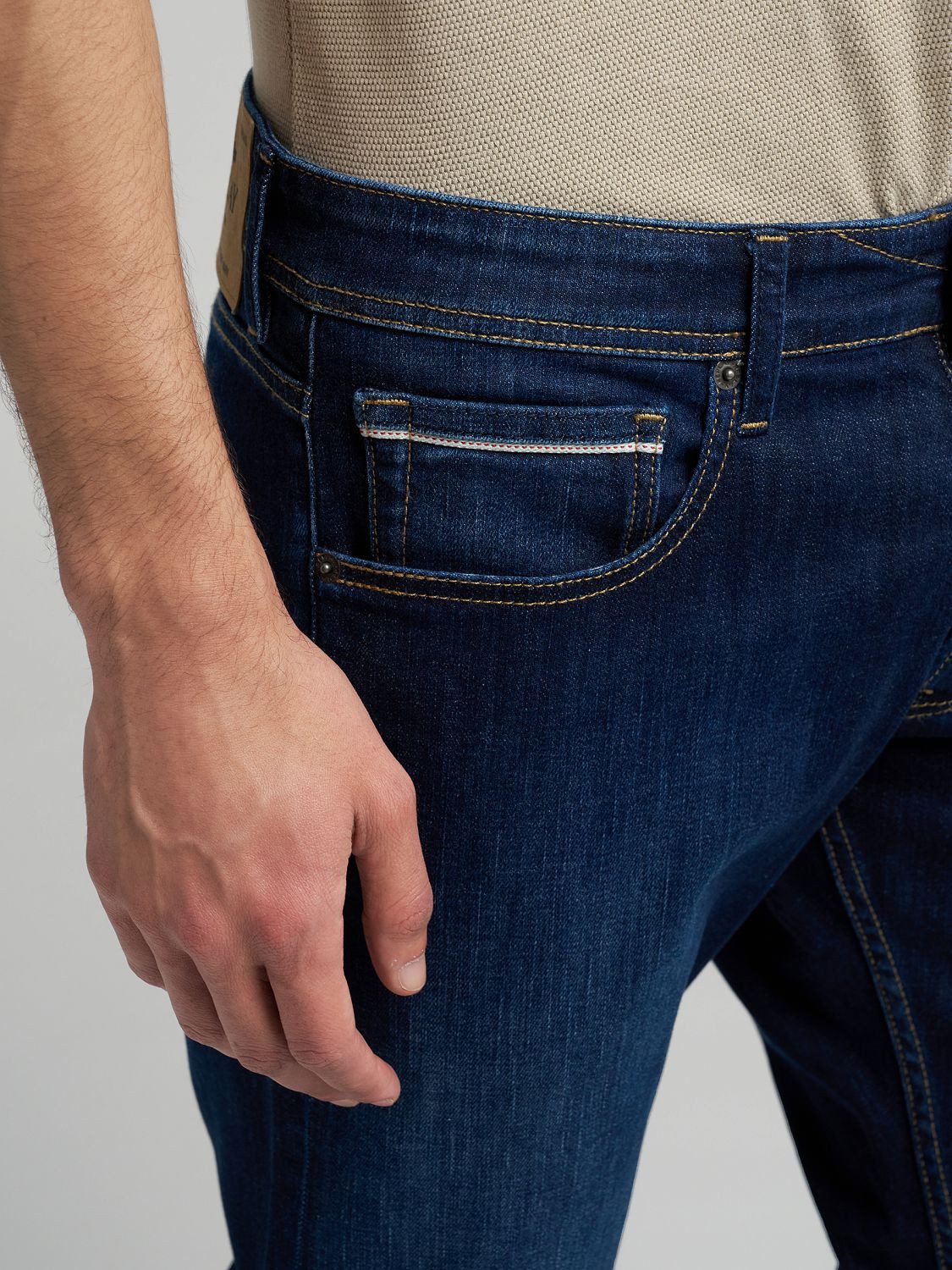 Replay Straight-Jeans GROVER in vielen verschiedenen Waschungen, mit Stretch