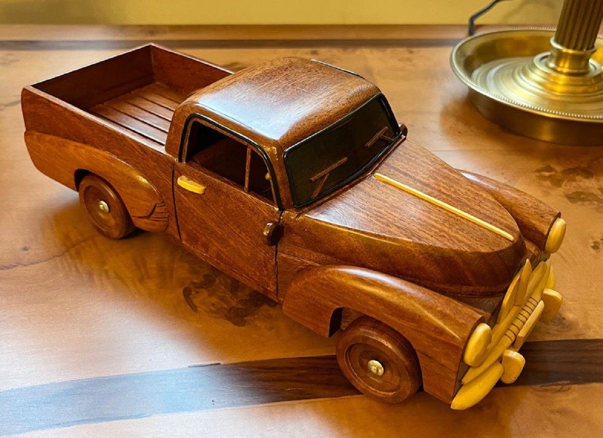 Casa Padrino Deko Oldtimer Auto Braun 32 x H. 12 cm - Handgefertigtes Holz  Auto - Wohnzimmer Deko - Schreibtisch Deko - Deko Accessoires - Holz  Oldtimer Autos