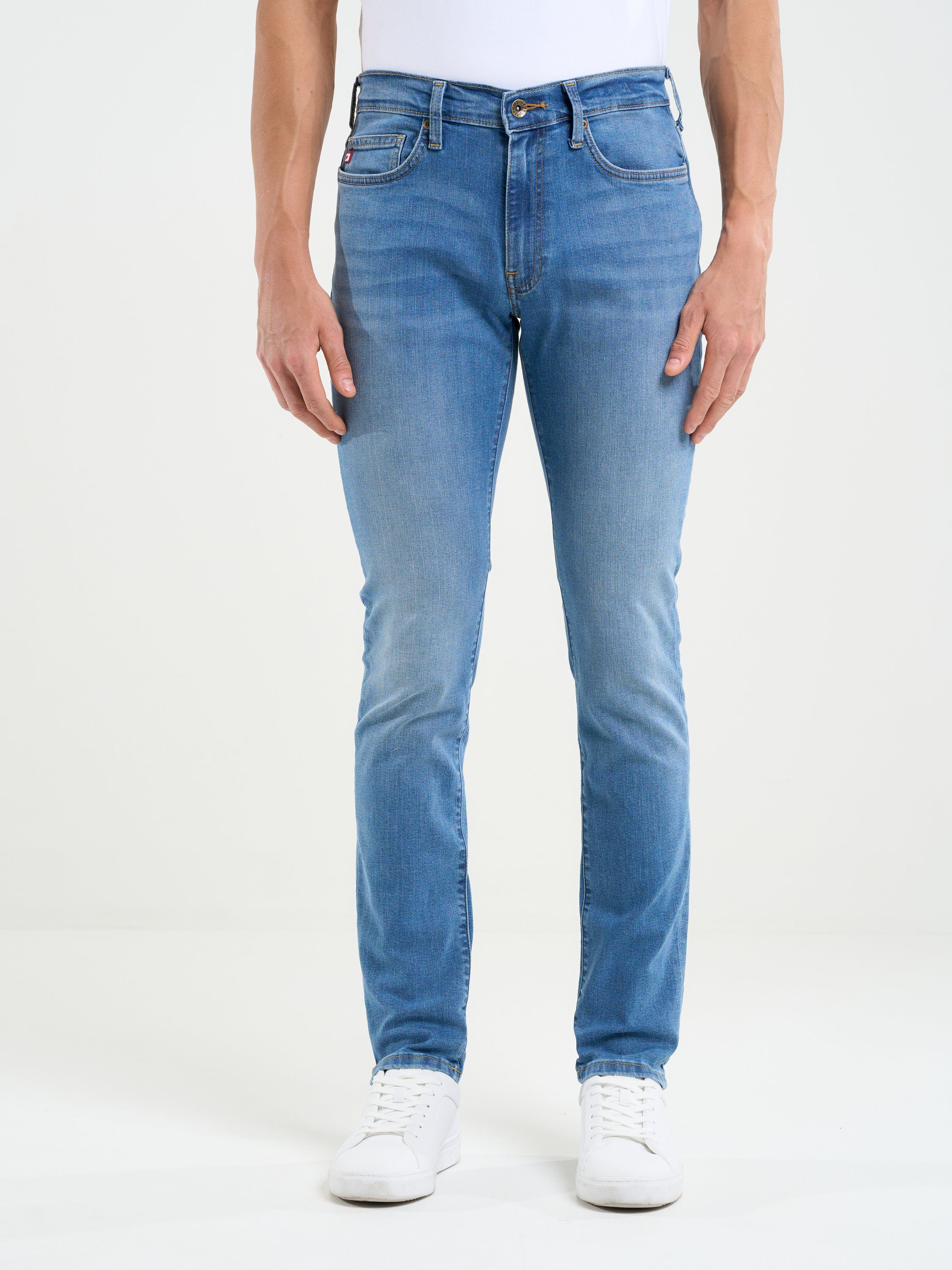 aqua TAPERED STAR TERRY (1-tlg) Tapered-fit-Jeans BIG