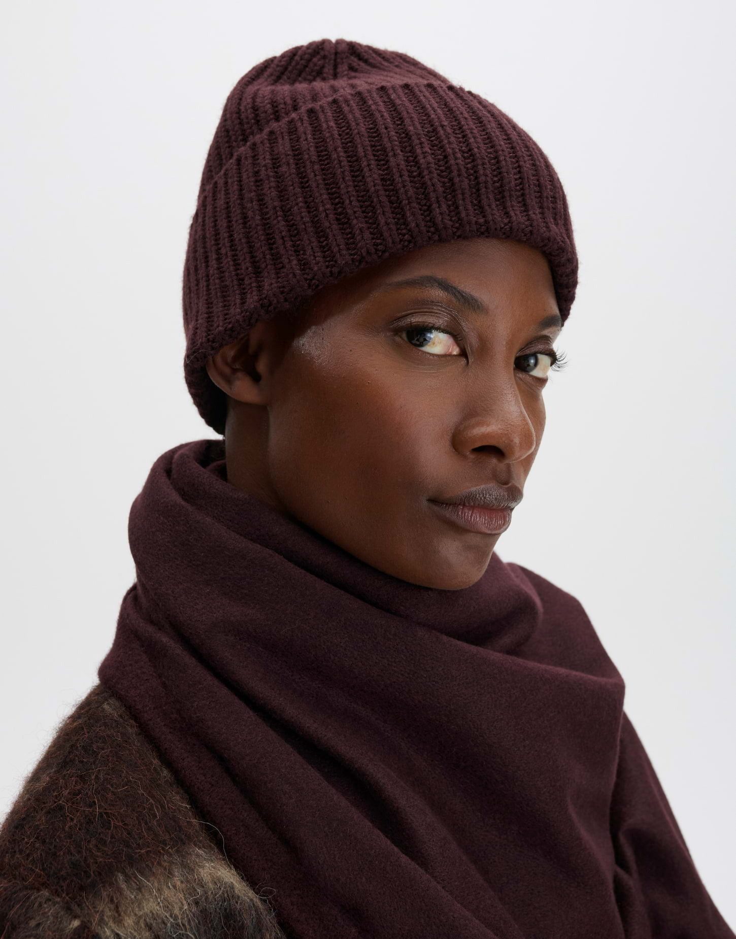 someday Strickmütze Beky soft mit Wolle Strickmütze mit Wolle Zeitloser, wärmender Klassiker mit weichem Griff – Bild 2 von 4