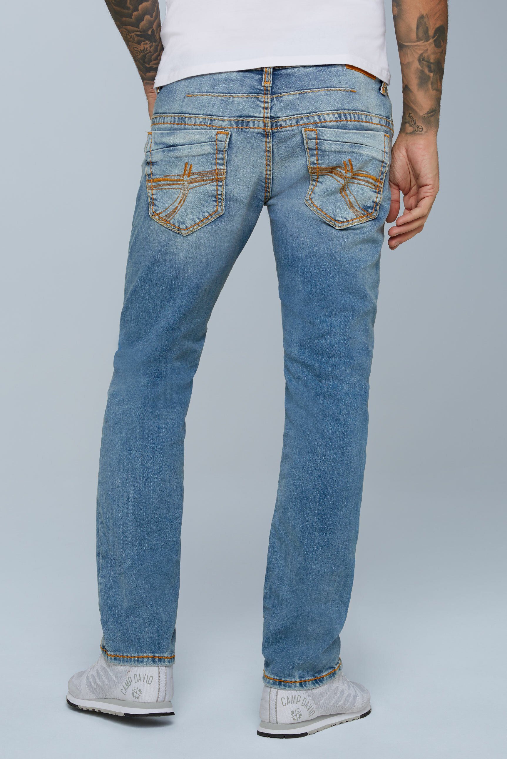 CAMP DAVID Comfort-fit-Jeans mit breiten Nähten – Bild 5 von 5