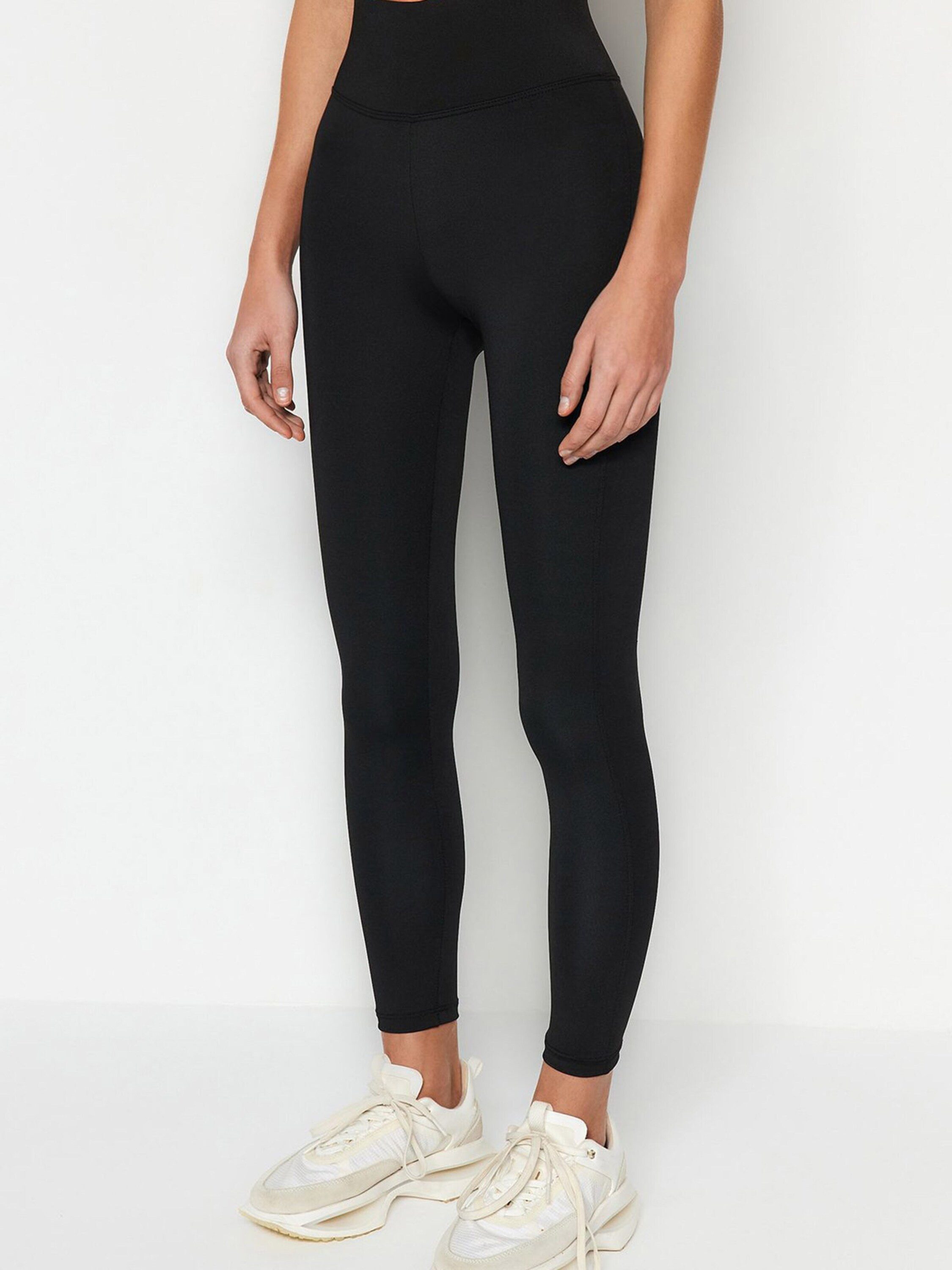 Trendyol Sporthose (1-tlg) Plain/ohne Details