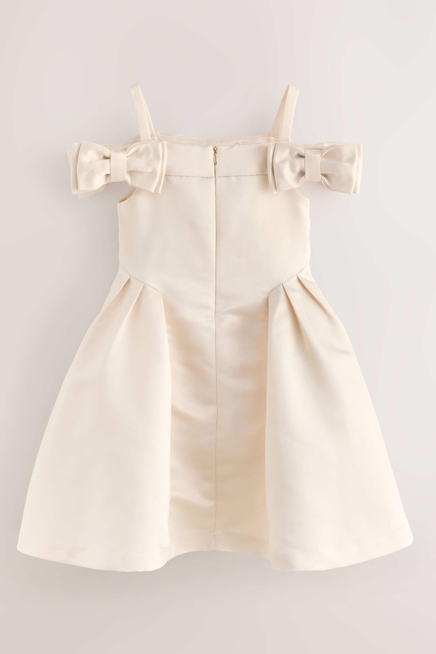 Baker by Ted Baker Satinkleid Baker by Ted festliches Bardot-Kleid aus Satin (1-tlg)