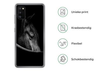MuchoWow Handyhülle Pferde - Porträt - Schwarz - Tiere, Handyhülle Samsung Galaxy A41, Smartphone-Bumper, Print, Handy