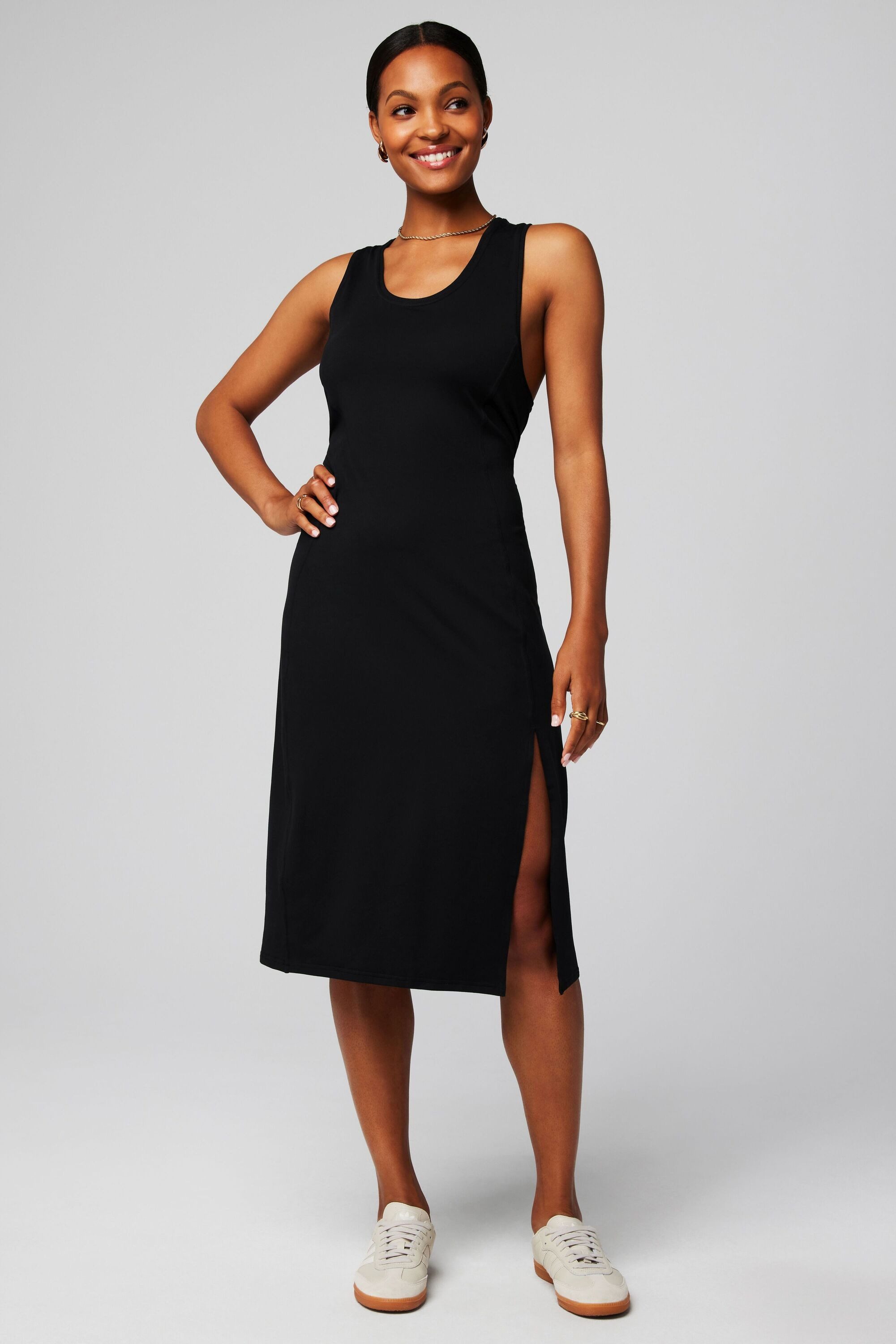 Fabletics Shirtkleid CLOUD JERSEY MIDI DRESS (1-tlg) mit Schlitzdetail