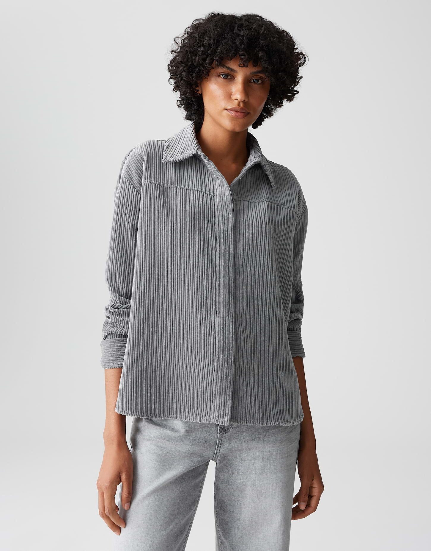 OPUS Langarmbluse FLANKY aus weichem Cord lockere Passform, weicher Griff, samtige Oberfläche