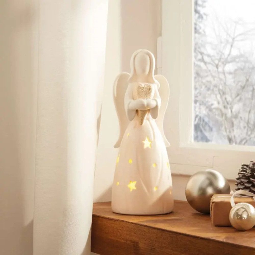 Home-trends24.de LED Dekofigur Engel mit Herz Windlicht weiss Porzellan Fig günstig online kaufen