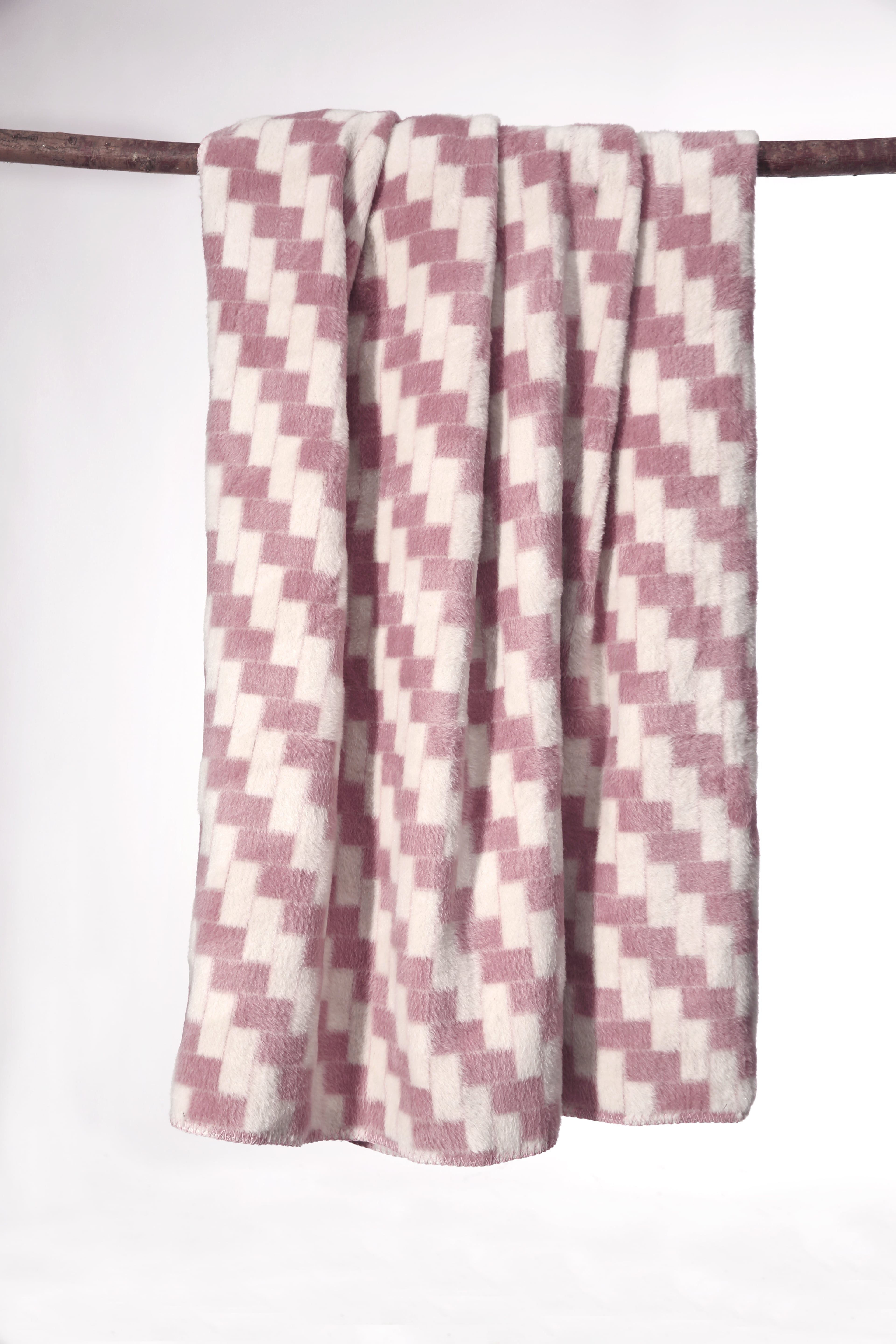 Wohndecke Wohndecke - 4 Jahreszeiten -160x200 cm / Sofadecke / Schlafdecke, livessa, Soft-Touch-Gefühl / 50% Baumwolle, 45% Acryl, 5% Polyester / 1650g