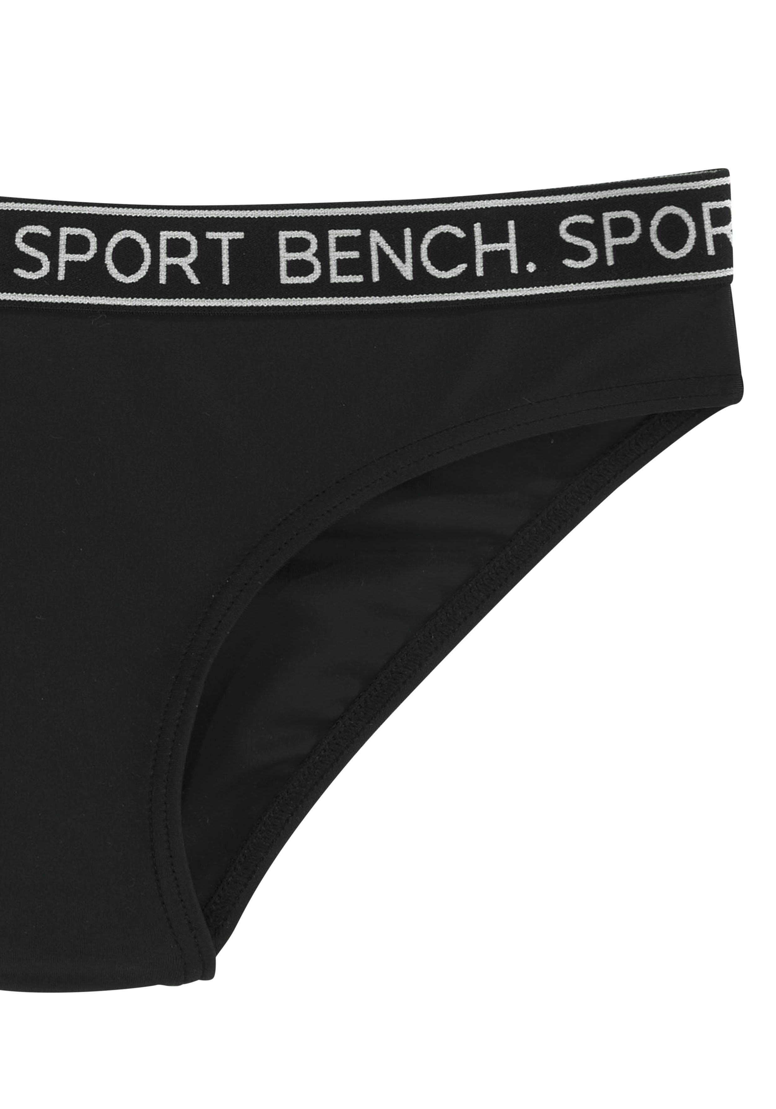 Bench. Triangel-Bikini Yva Kids in sportlichem Design und Farben