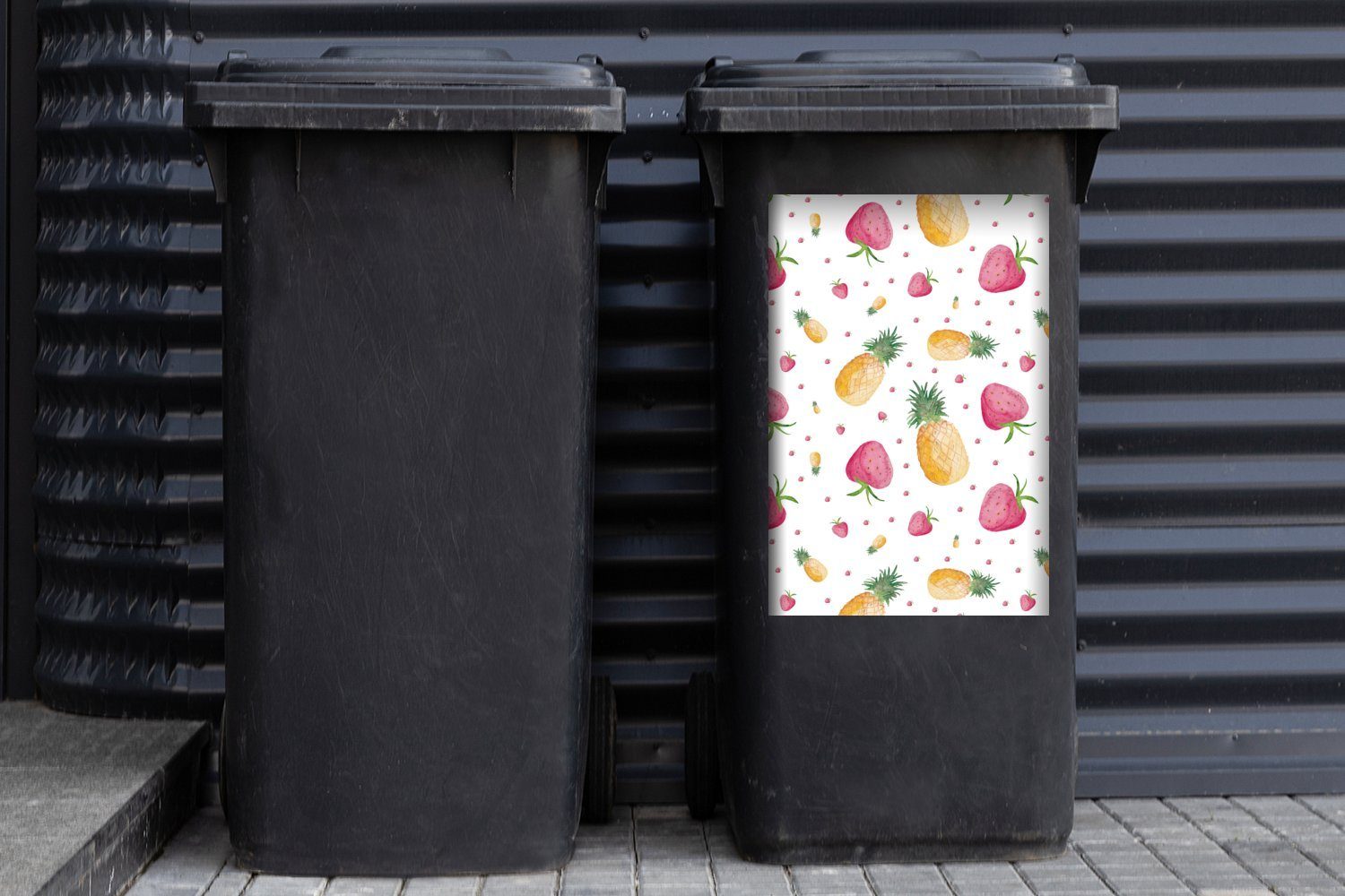 (1 MuchoWow Sticker, Mülltonne, Wandsticker Ananas - St), Mülleimer-aufkleber, - Erdbeeren Aquarell Abfalbehälter Container,