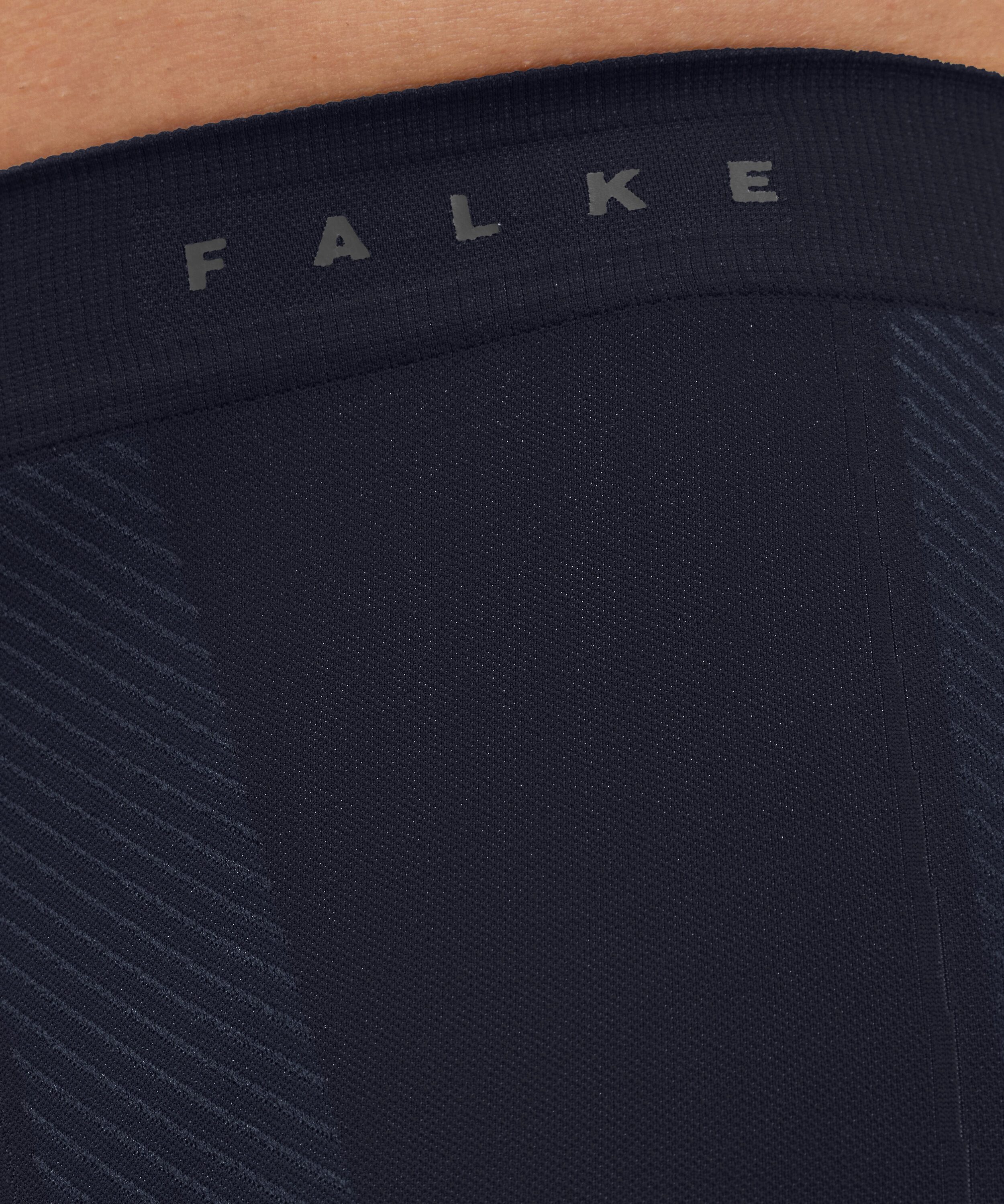 FALKE Funktionsunterhose FALKE Boxer Warm (1-St., 1) thermoregulierend für warme bis kalte Temperaturen